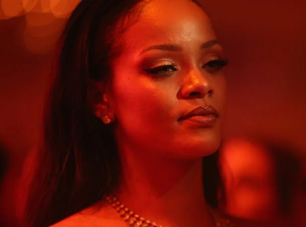    Anti  Is Rihanna's Antidote to Grimy Male R&amp;B  