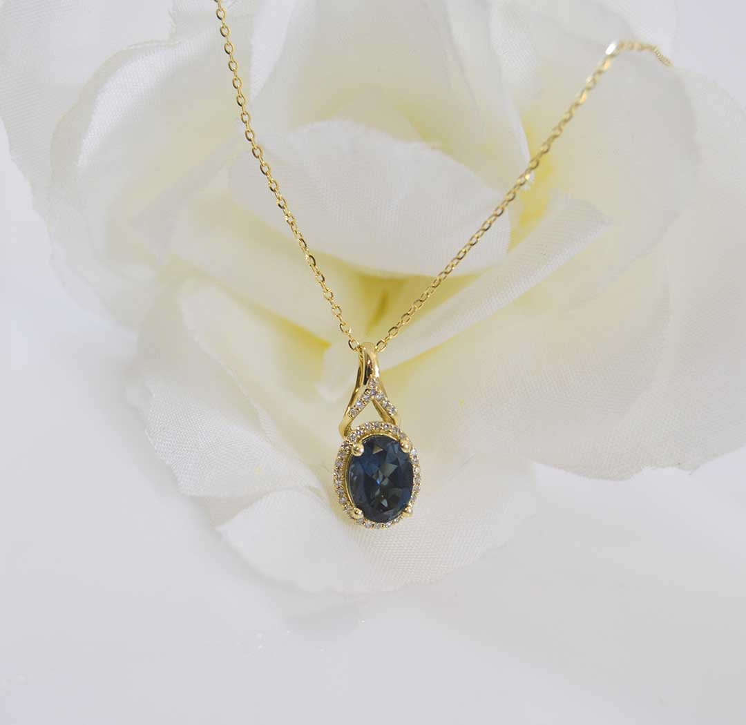 london blue topaz oval necklace $1056(30%YT)14ky .11tdw 1.47lbt 230-00228.jpg
