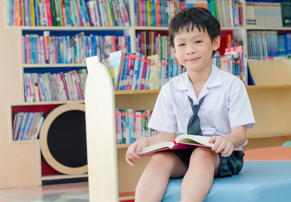 asian-boy-student-in-uniform.jpg