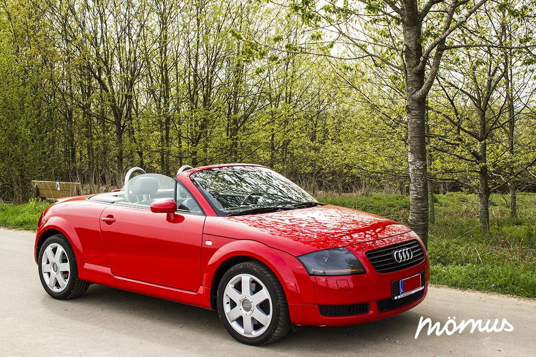 Audi TT Front Right SMALL v2.jpg