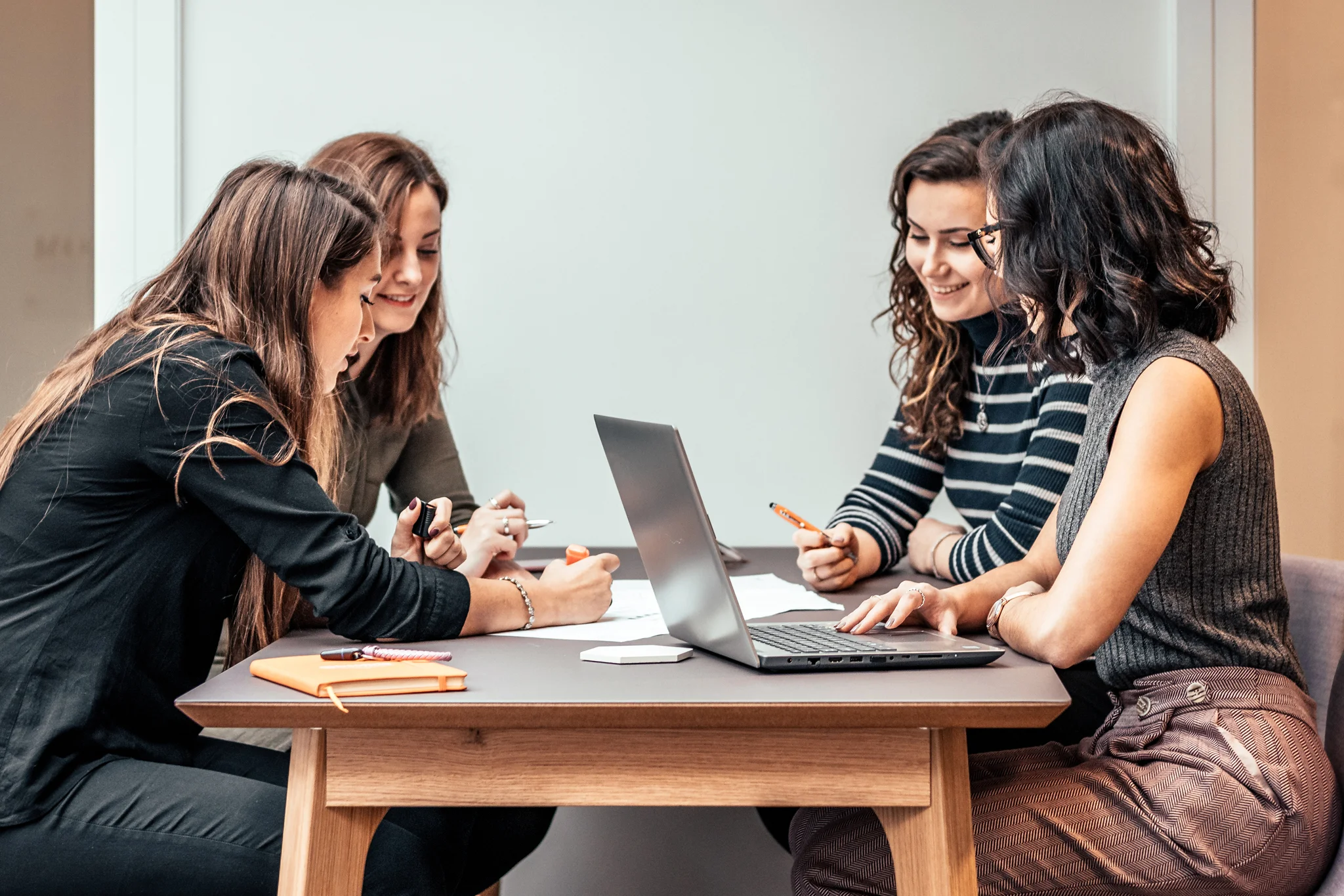 Absolute-Design-Team-2019-4.jpg