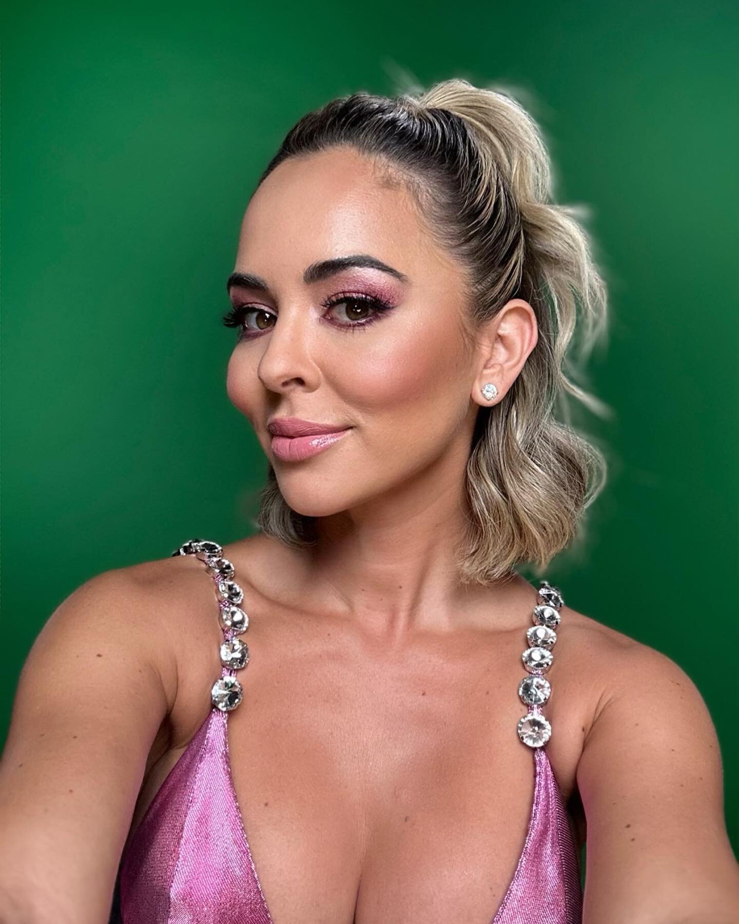 Can&rsquo;t get enough of this interview look for the fabulous @drnicolemartin 

Loved playing up the look with @hudabeauty naughty nude eyeshadow palette to bring out the pink/violet tones in her dress. 

Make up and Hair By Grace ✨