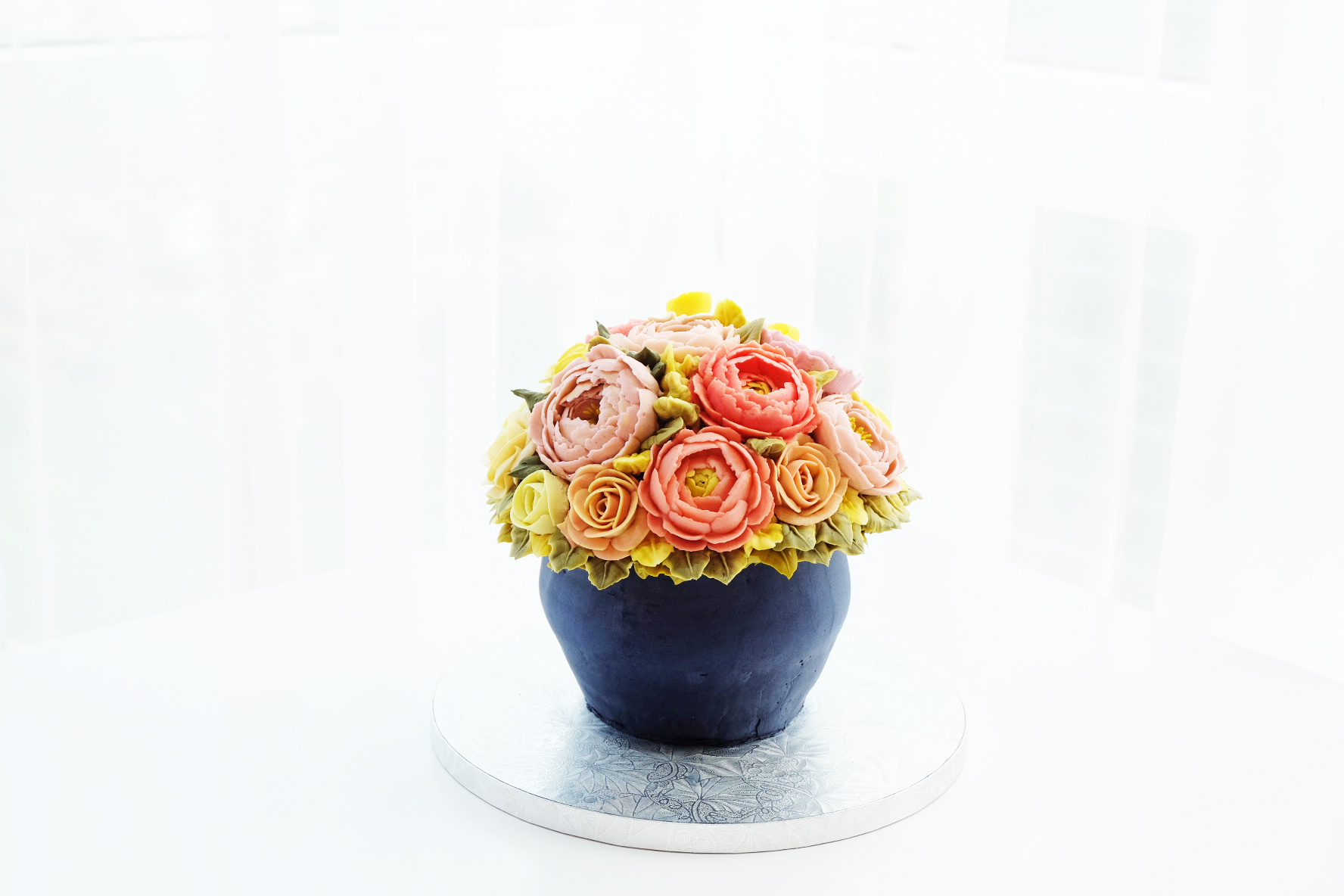 Buttercream Flower Vase