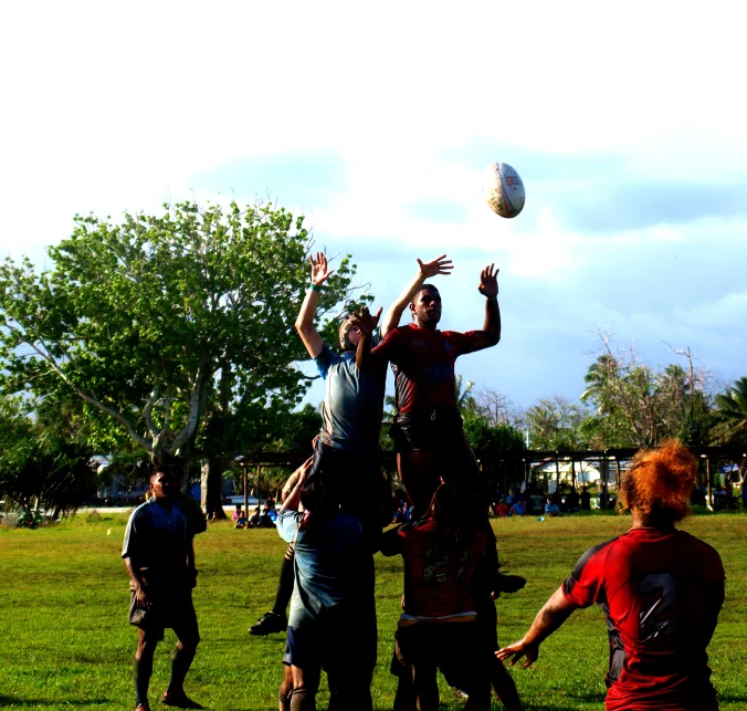 Demonstrating how not to win a lineout...