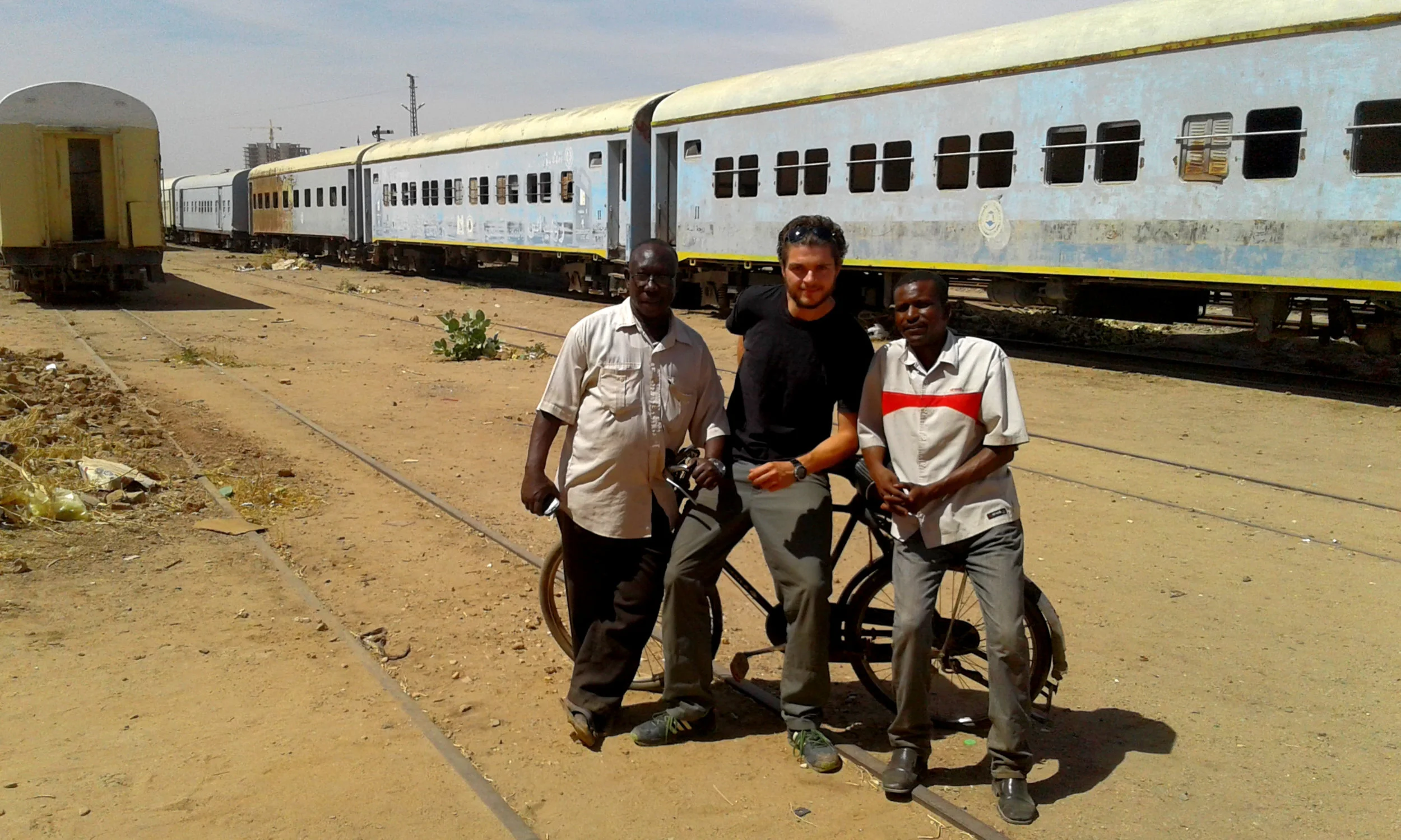 Everyone getting involved - so many smiles and laughs were hand - a fantastic afternoon… (Mukashfi on my left, Chief Engineer on my right)