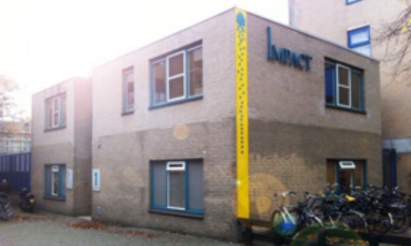 Paramedisch Centrum Impact aan het Meuwenveld 1 in Seghwaert, Zoetermeer