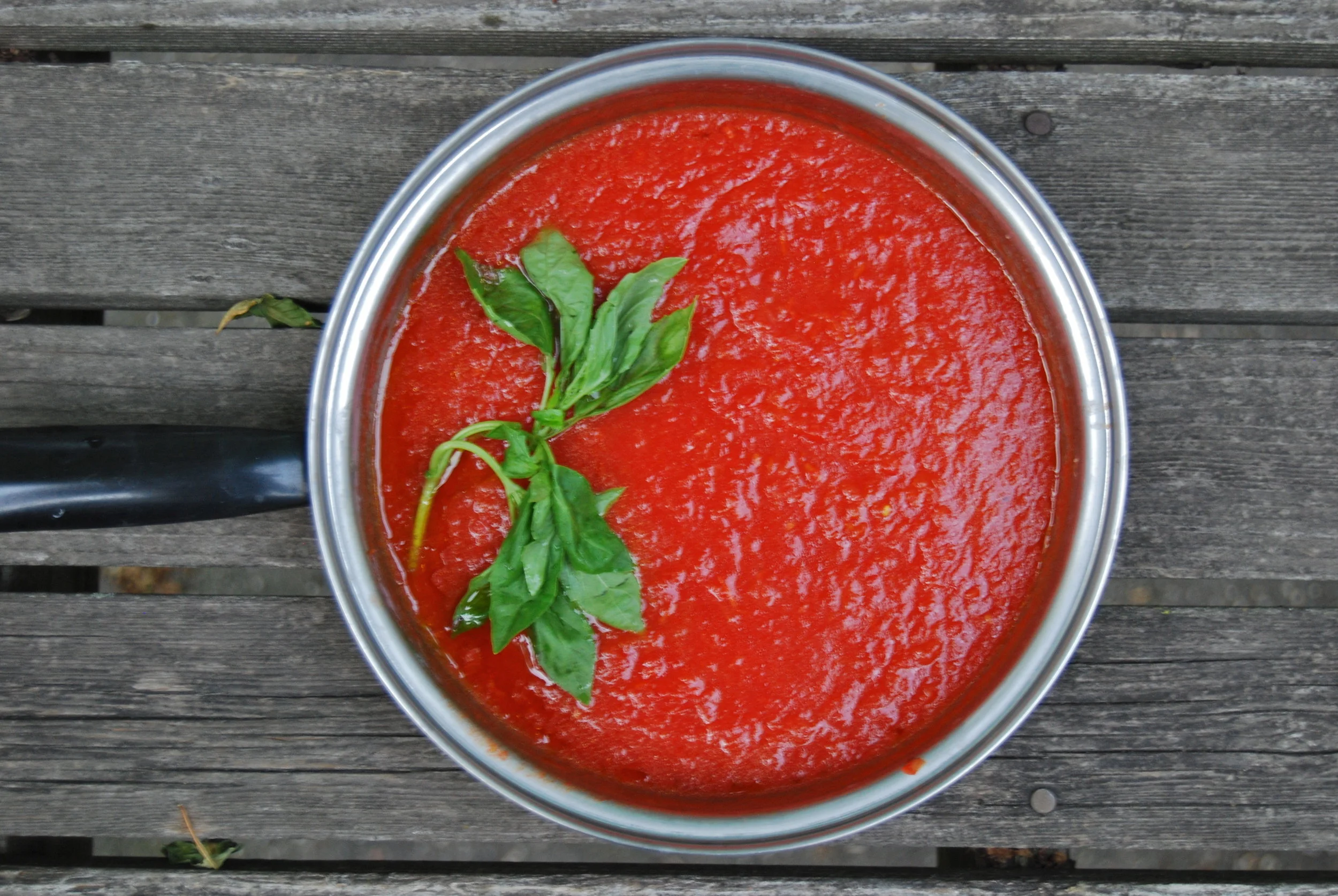 Sugo al Pomodoro www.tastetrailsrome.com cookery courses Italy