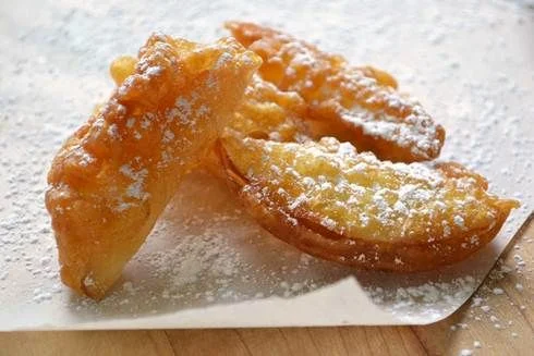Carnevale+Fritters+www.tastetrailsrome.com+cookery+holidays+Italy.jpg