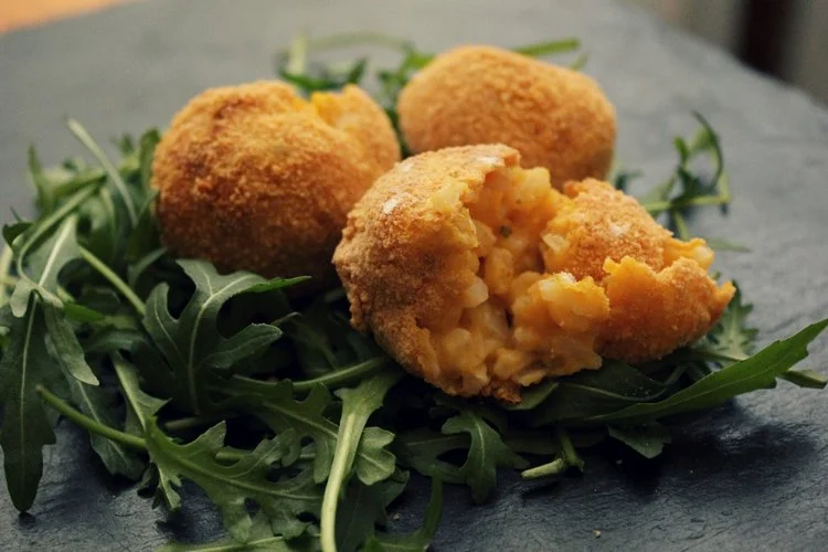 arancini+www.tastetrailsrome.com+cookery+holiday.jpeg