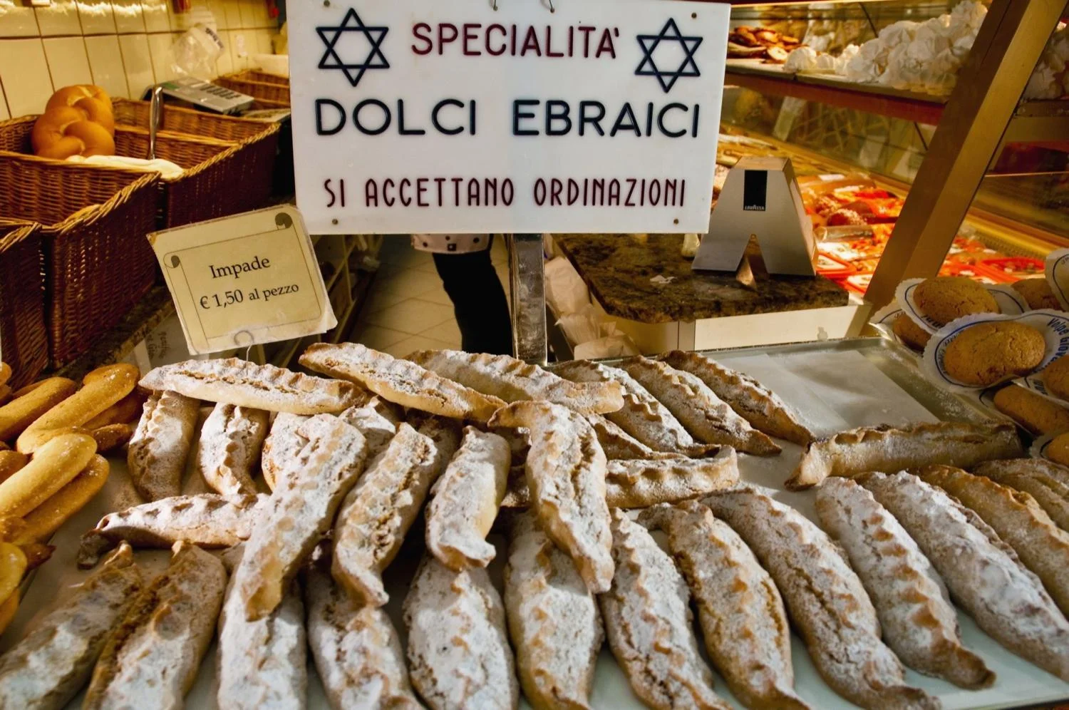 www.tastetrailsrome.com-Roman-Jewish-ghetto--cuisine.jpg