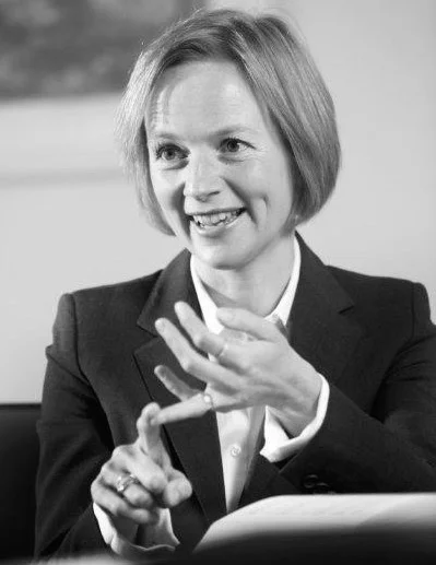 Gwen Clayton Gwen Clayton, MA, read Oriental Studies (Japanese) at St Catherine's College, Oxford and then studied law at the College of Law, London. She trained as a solicitor with a City law firm, qualifying into their Tokyo Office in 2001, and worked as a commercial solicitor for 10 years in Tokyo, Bristol and Zurich. She has been a freelance translator since 2007, working from Japanese and German into English. She is a member of the Professional Conduct Committee of the Institute of Translation and Interpreting (ITI) and a Continuing Professional Development Officer for its Japanese Network.