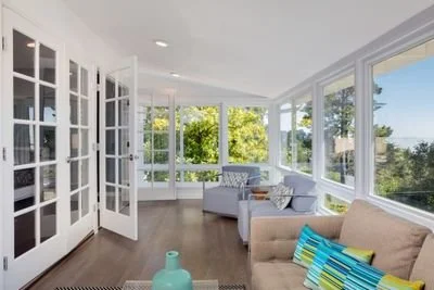 How To Create a Bright and Relaxing Sunroom