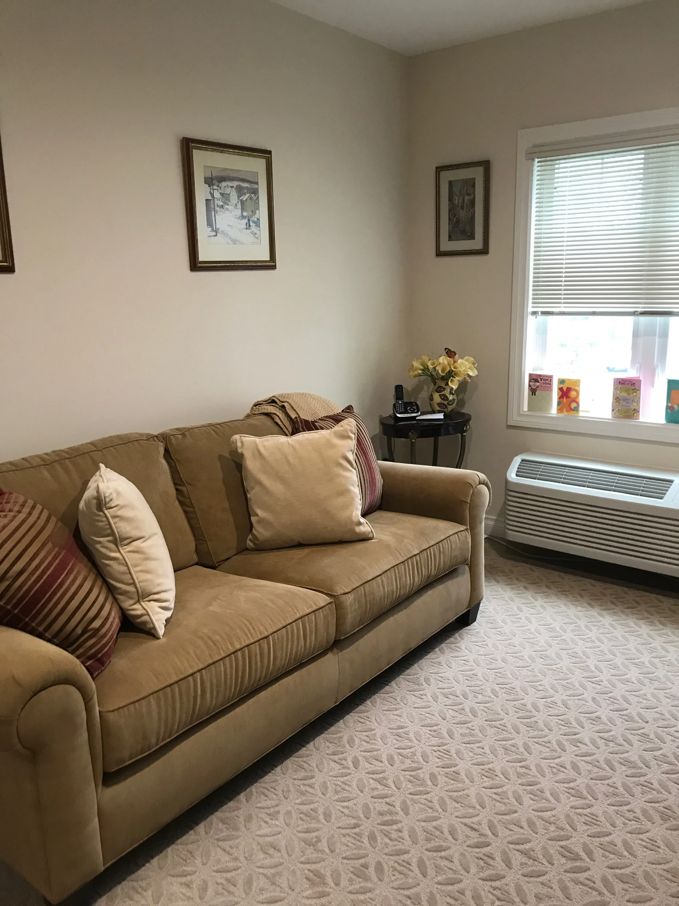 Assisted Living - Living Room