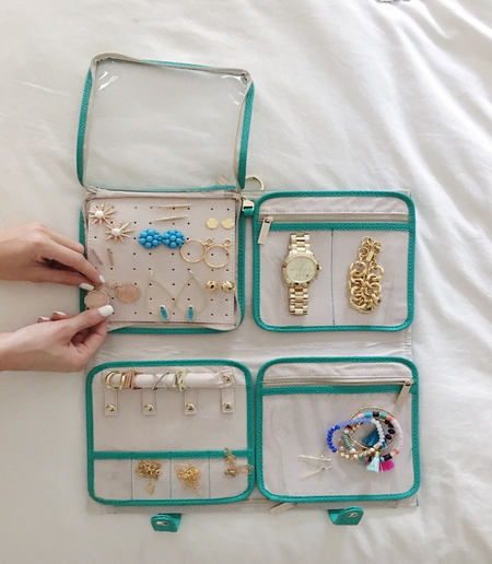 How to Pack Necklaces 