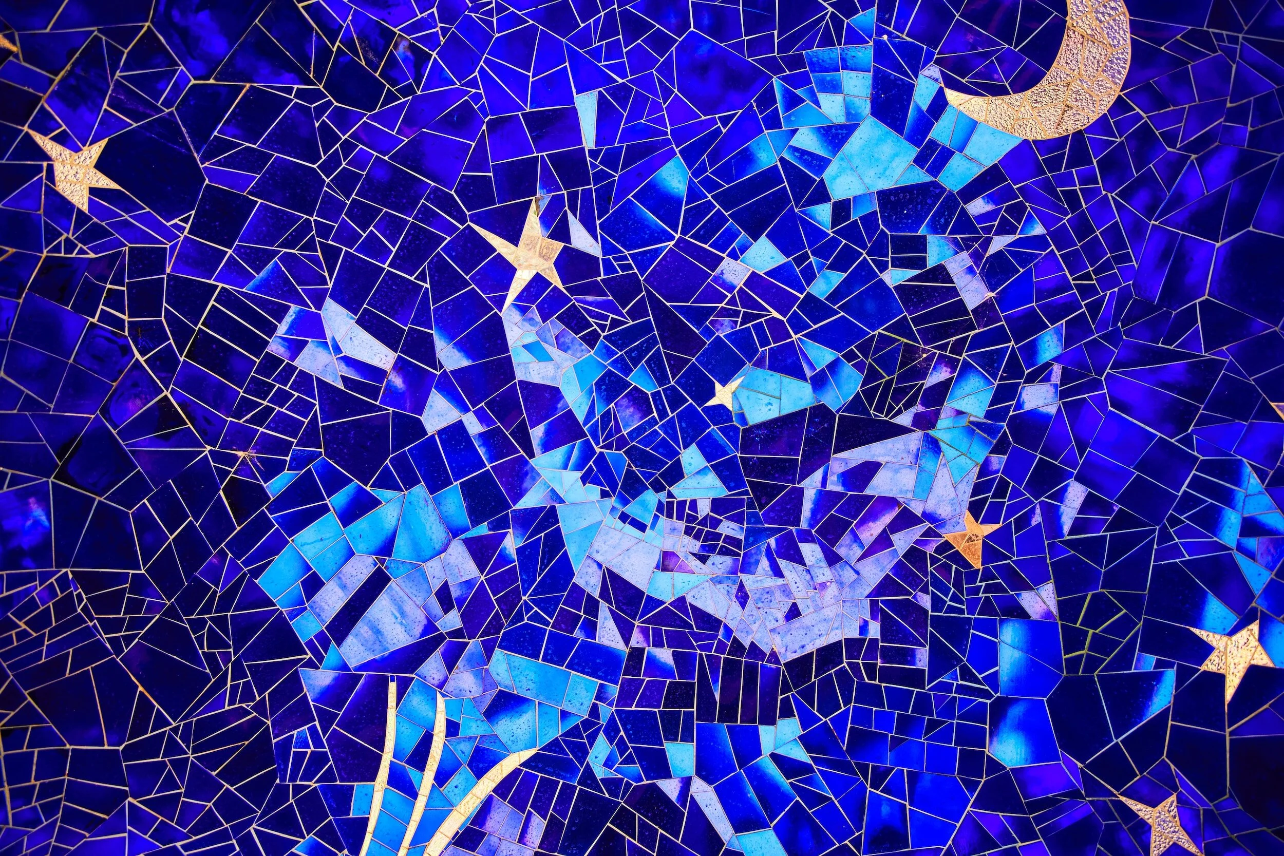 Mosaic Magic: The Art of Creating Stunning Tile Mosaics in Home Design
