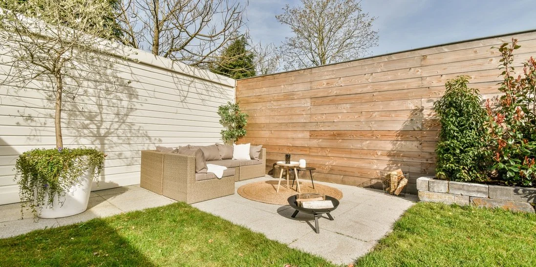 How To Reduce Road Noise in a Small Backyard
