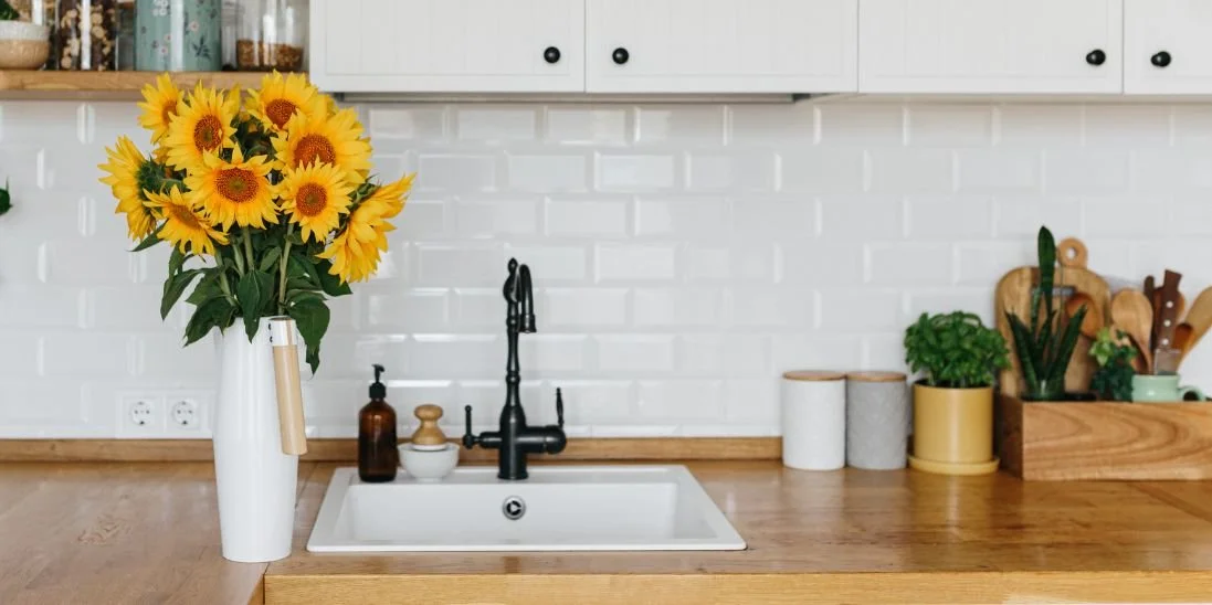 What To Remember When Decorating Your Home for the Summer