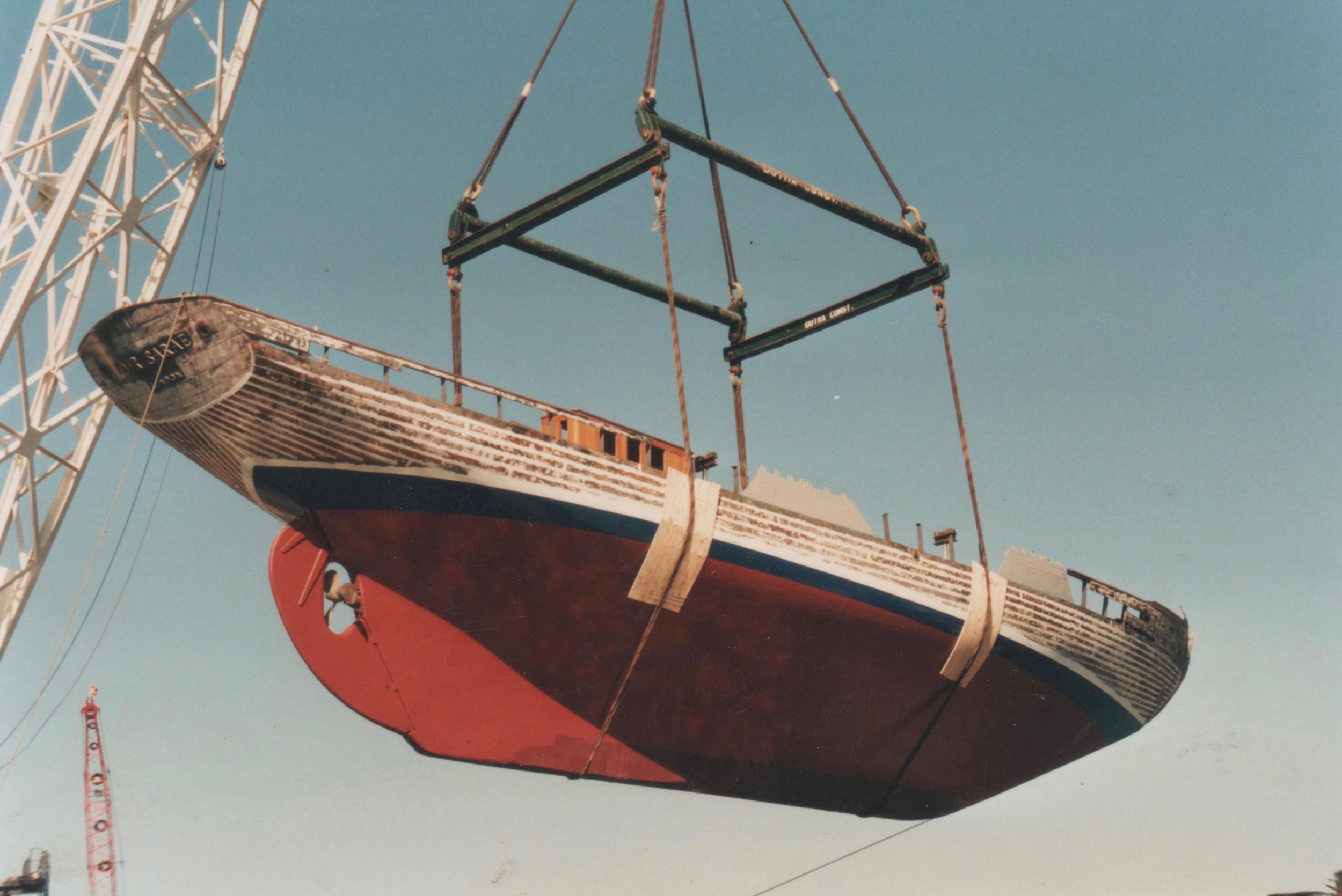 restoration of sailing yacht Eros
