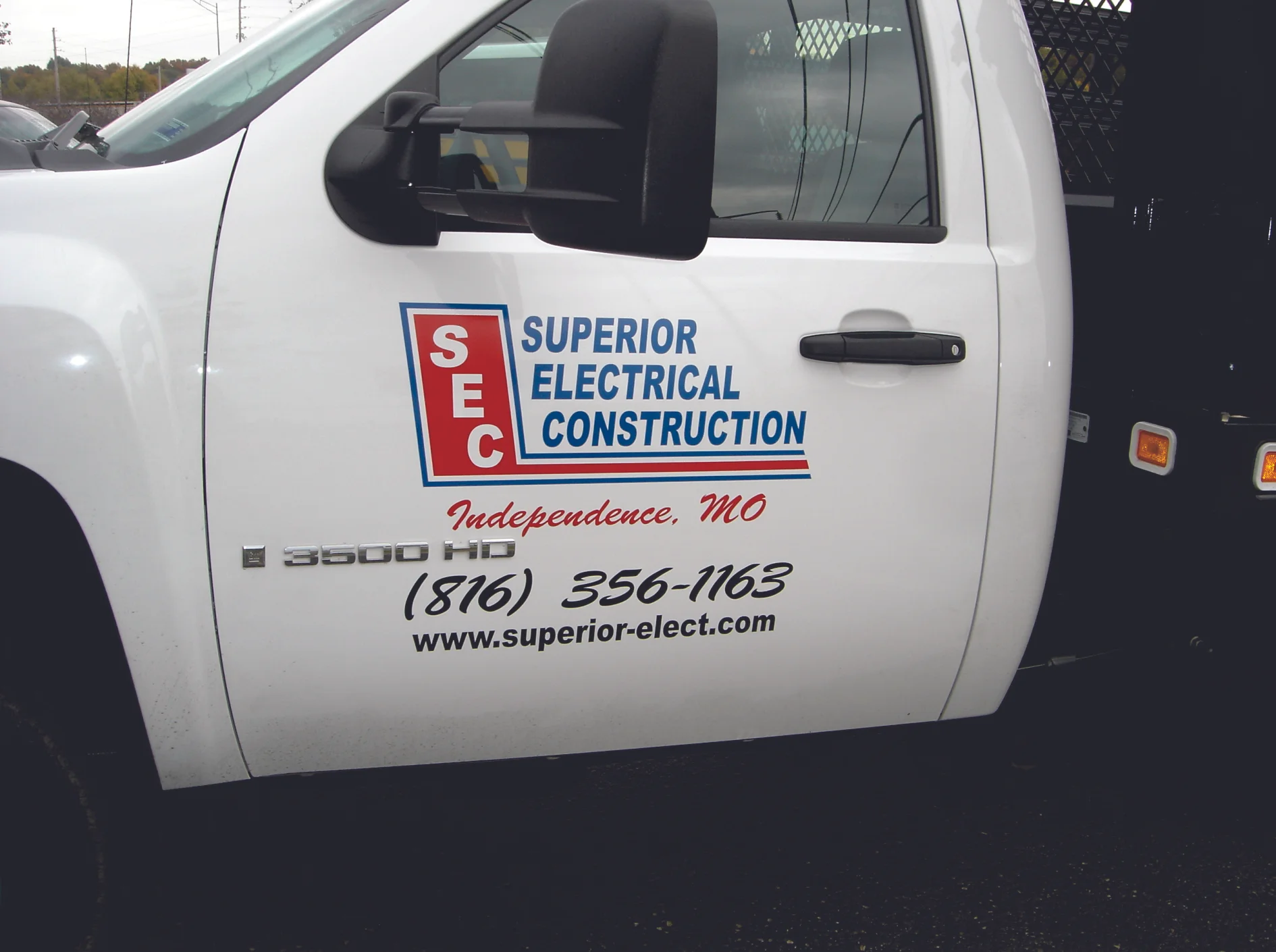 Superior Elect flatbed.jpg