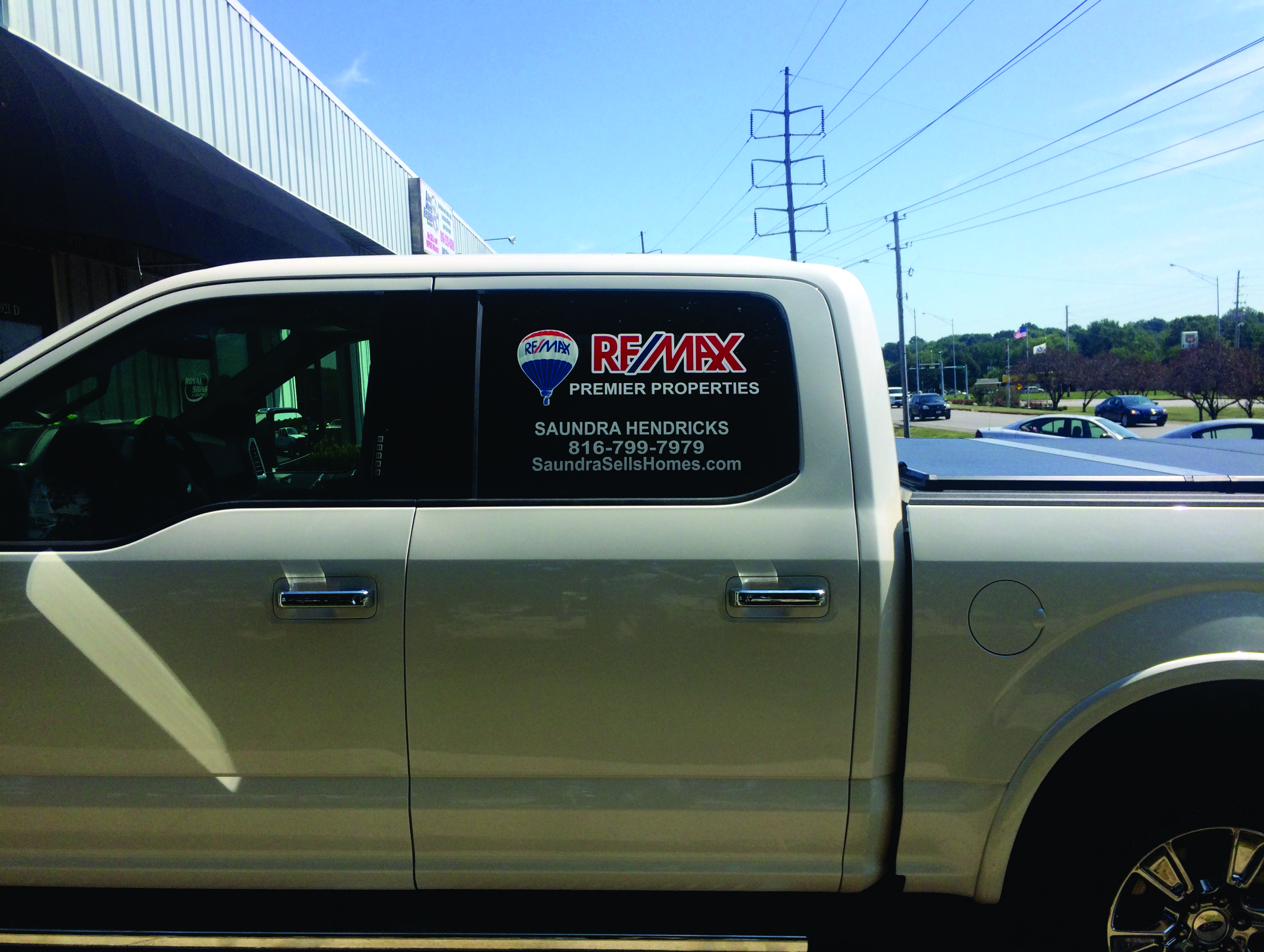 Remax Saundra Hendricks 2.jpg