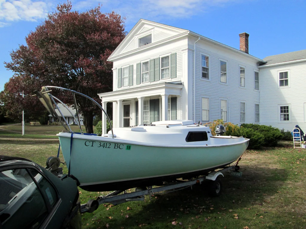 She stayed at my parents' house for a few days before going to her garage in Northford to await winter maintenance. So ends the 2014 sailing season!