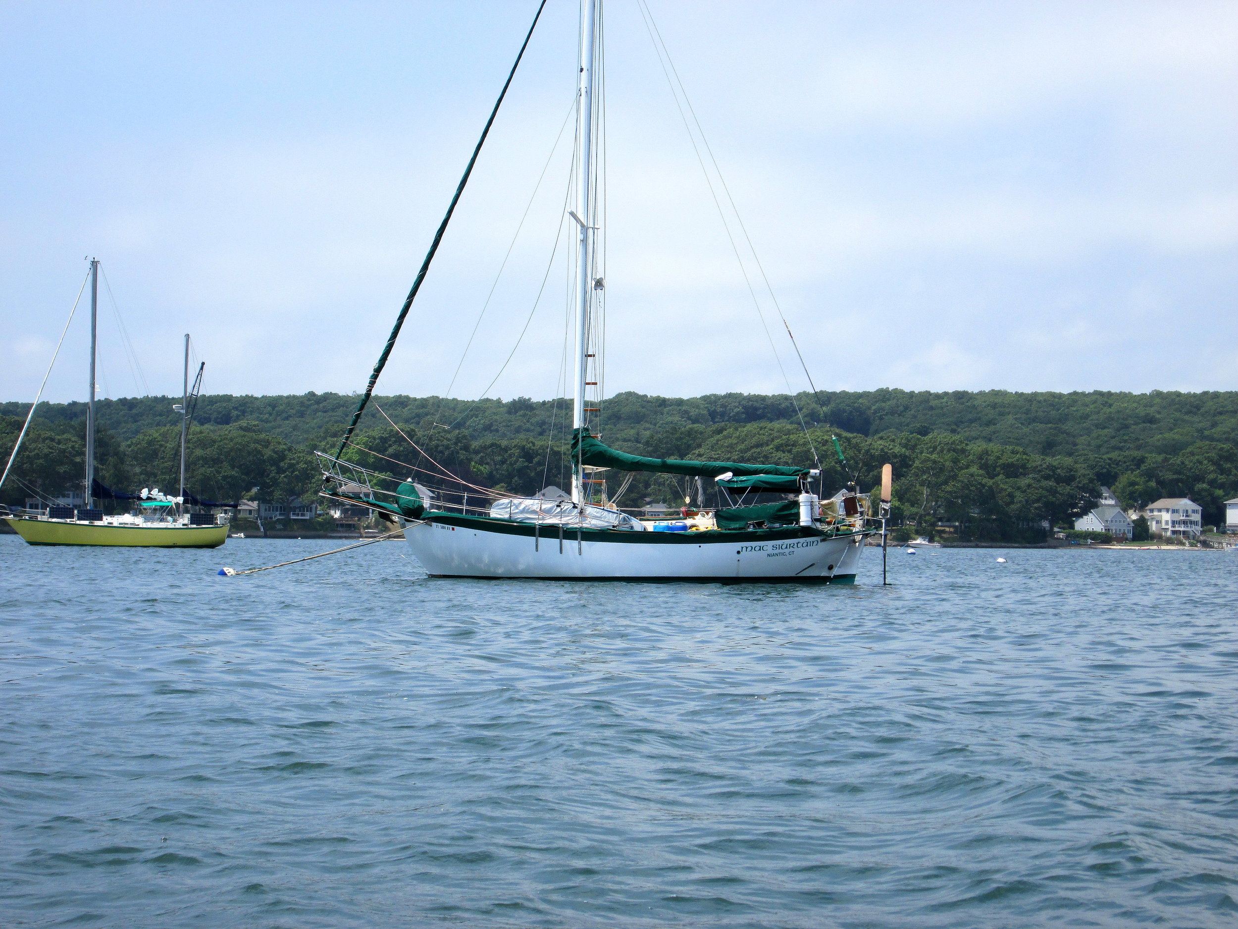  I made sure to anchor nearby the MAC SIURTAIN, a beautiful cruising cutter named after decendants of the Norman knight Jordan de Exeter (?-1258). While fitted out for serious cruising, Niantic is her home base. 