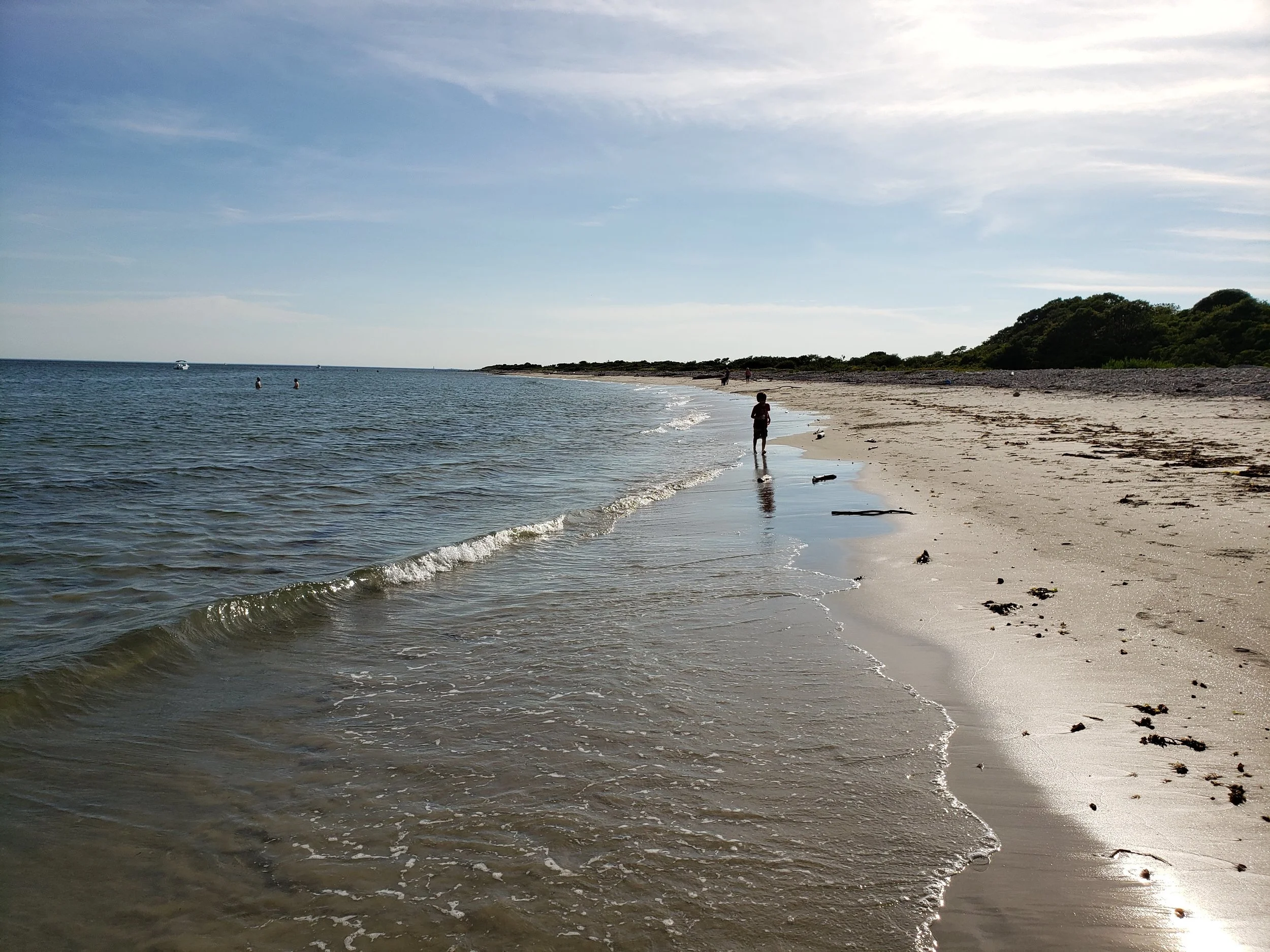 We got ice cream at Topper’s and explored the absolutely beautiful beach by the Hay Harbor Club before heading back to ORION.