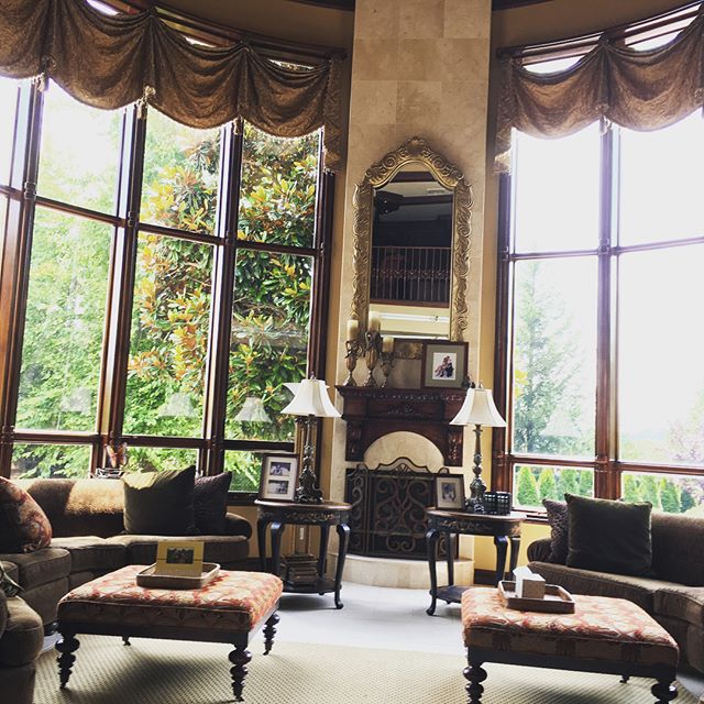 Every sunroom needs a little TLC to brighten it up. The best kind of windows are clean windows #BluLadder #statenisland #windowcleaning