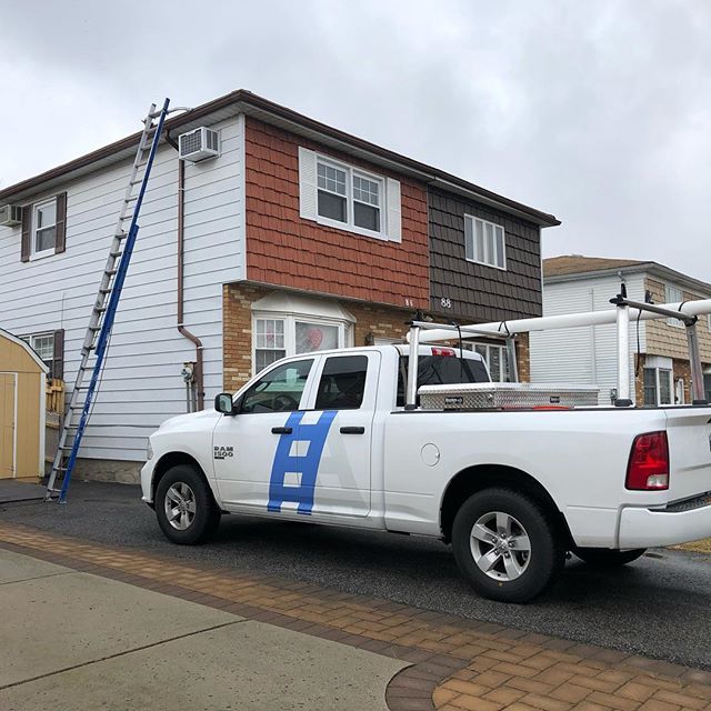 Fixing some leaky gutters today. Sometimes it’s the smallest seam that can cause the biggest trouble. This semi-attached home happened to have a seam in the gutters over one of the entryways, causing puddles (which became a mini ice-skating rink on cold days 😳❄️⛸) on the front porch! A little bit of tender love and care, and the leak is gone, making the front door safe for visitors once again.
If you need any help with your gutters, use our easy online booking! Type in coupon code BLU25 to save $25 on any service!
#statenisland #guttercleaning #gutterrepairs #gutterservices #dangerous #bluladder #bluladdersi #statenislandgutterservices