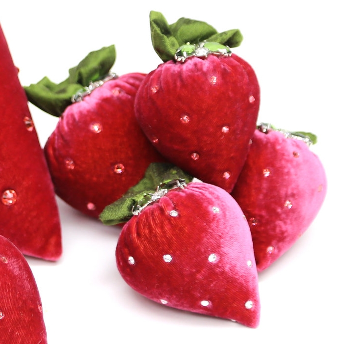 HOT-SKWASH-GUAVA-VELVET-STRAWBERRY-IMG_1477.jpg