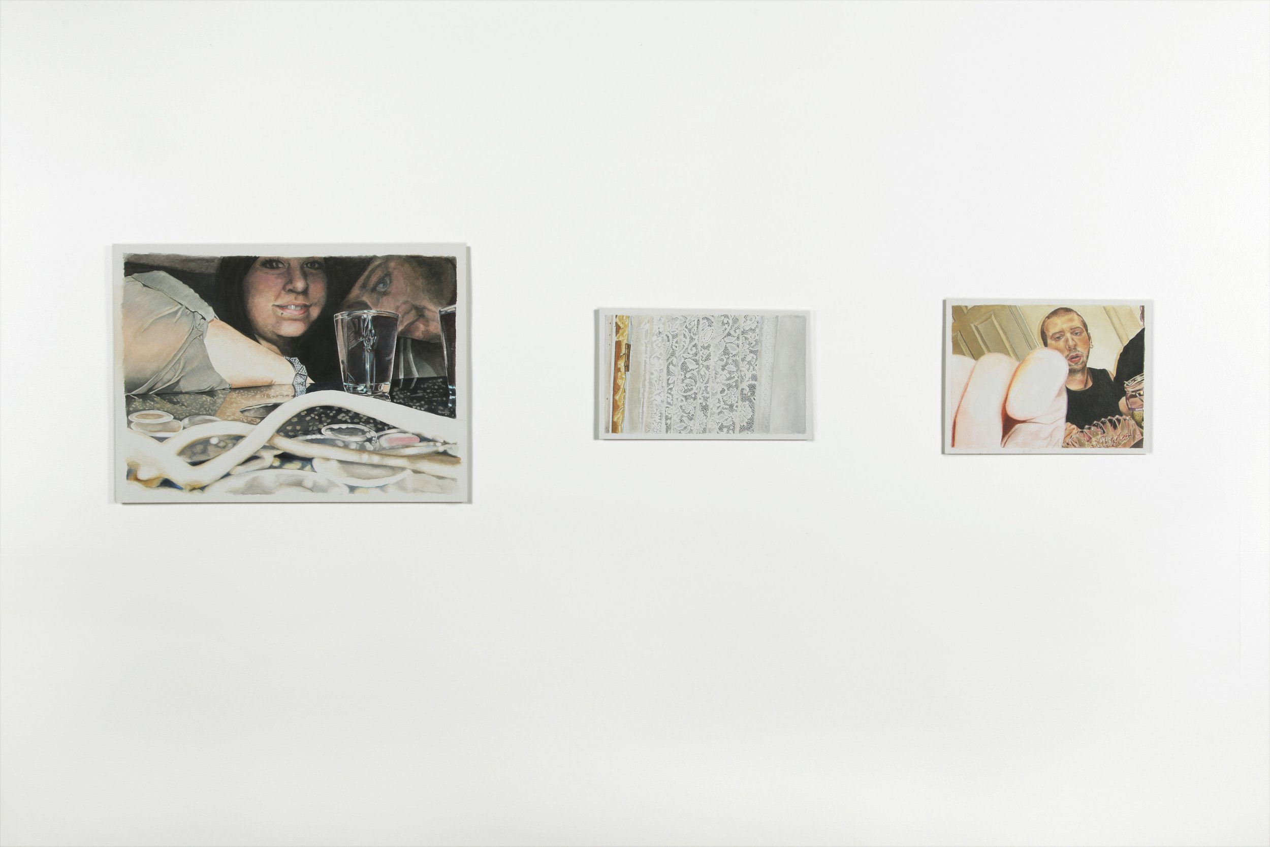   Dimanche ,  Johannie Séguin , aquarelle sur papier, 3 pièces; 11 x 15, 5 ½ x 9, 16 ½ x 8 ½ pouces, 2014  Crédit photo : Annie Boudreau 