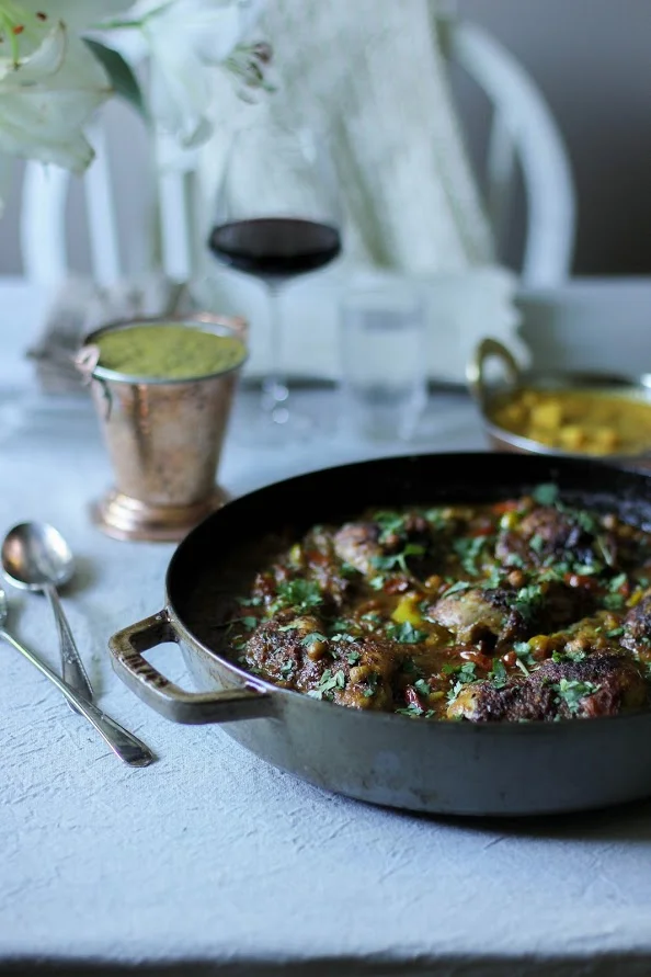 chicken pukka curry {yellow pepper} + chickpeas & vine tomatoes