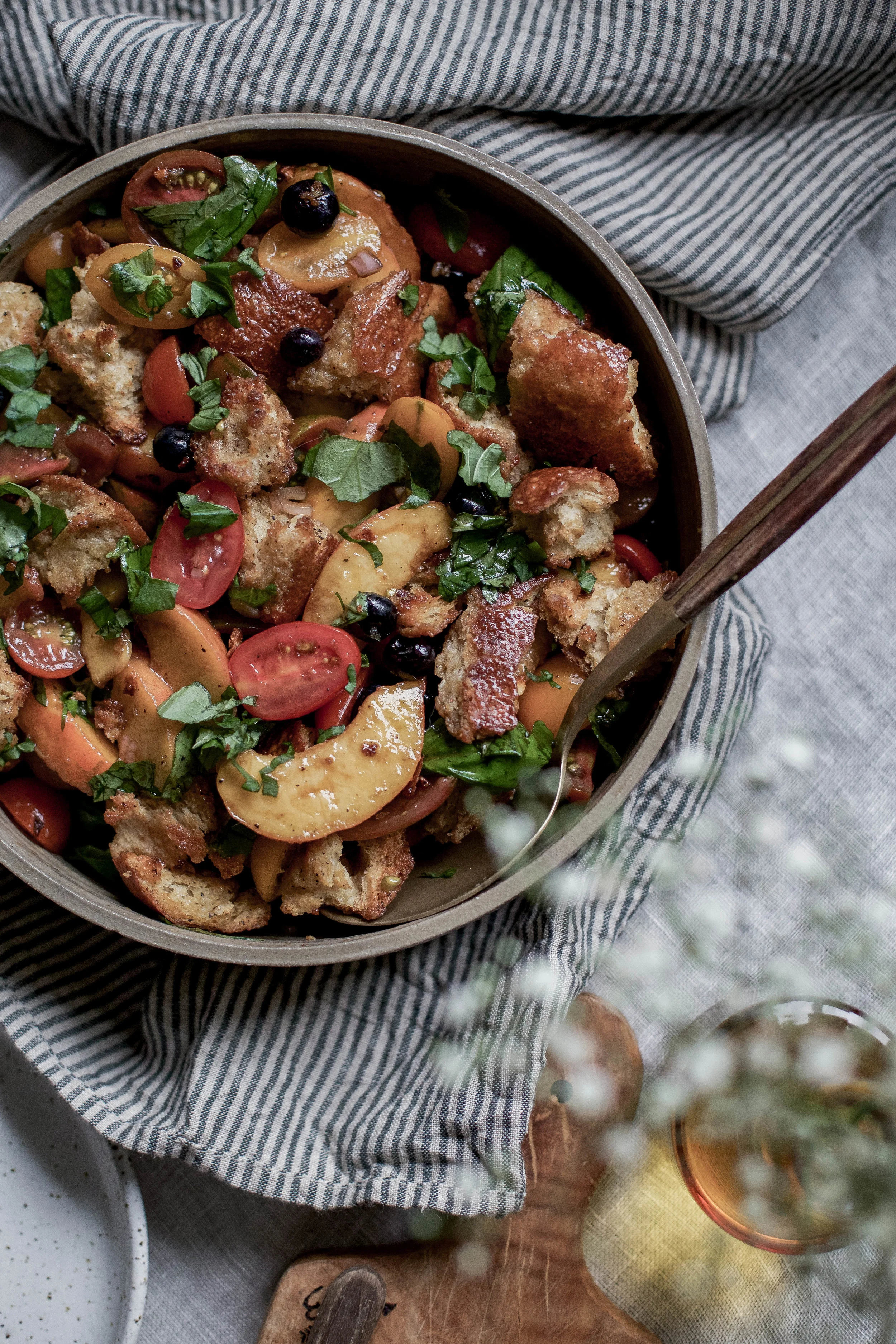 double crisped sourdough panzanella salad with peaches and blueberries-21.jpg