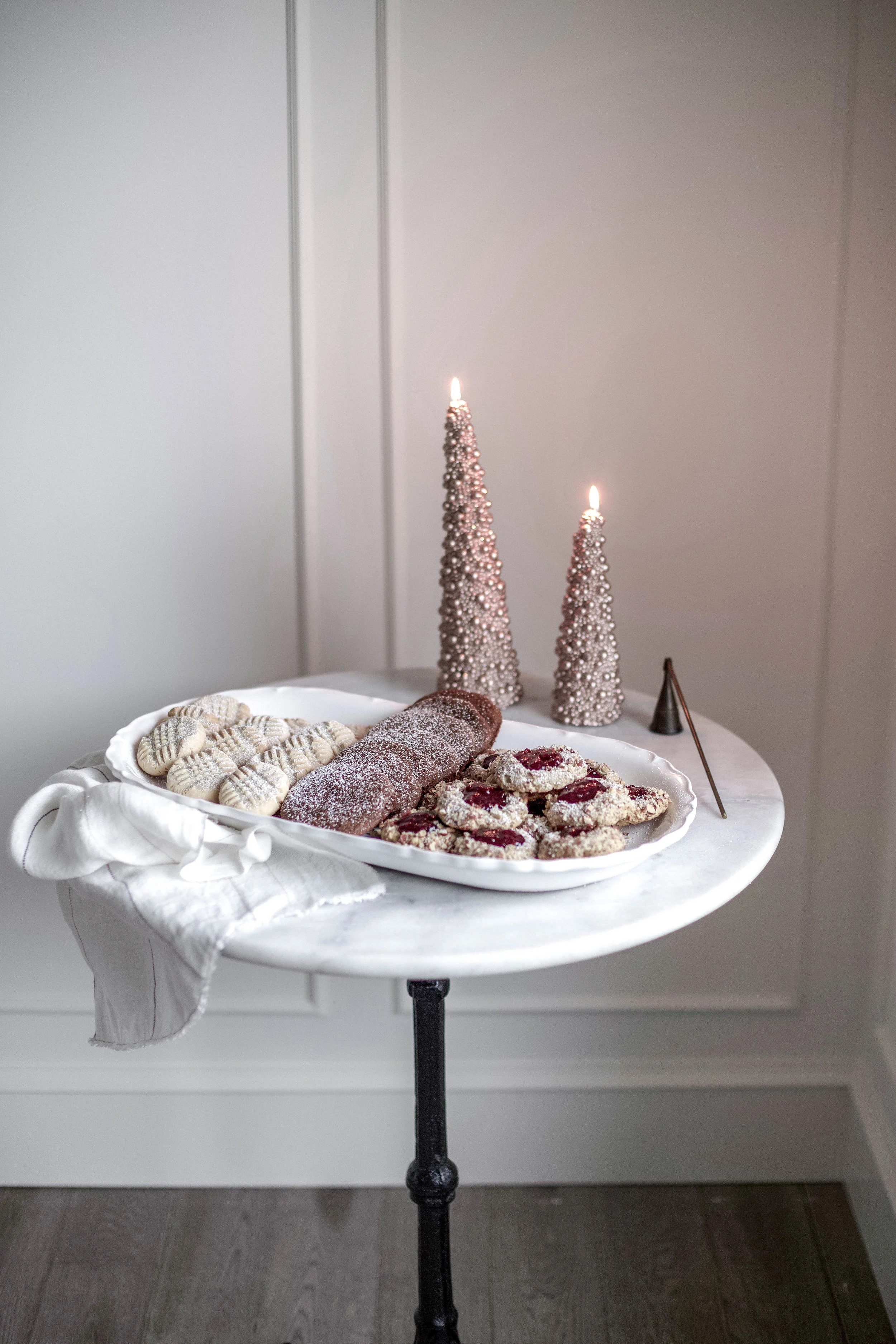 classic christmas cookies; jam thumbprints, chewy gingergbread, buttery shortbread (11 of 1).jpg
