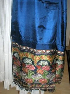 A SPITALFIELDS SILK SHAWL. 1815