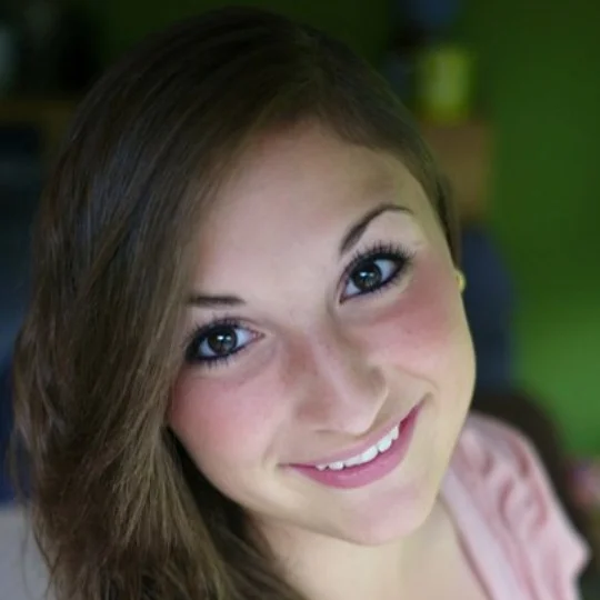 claires headshot.jpg