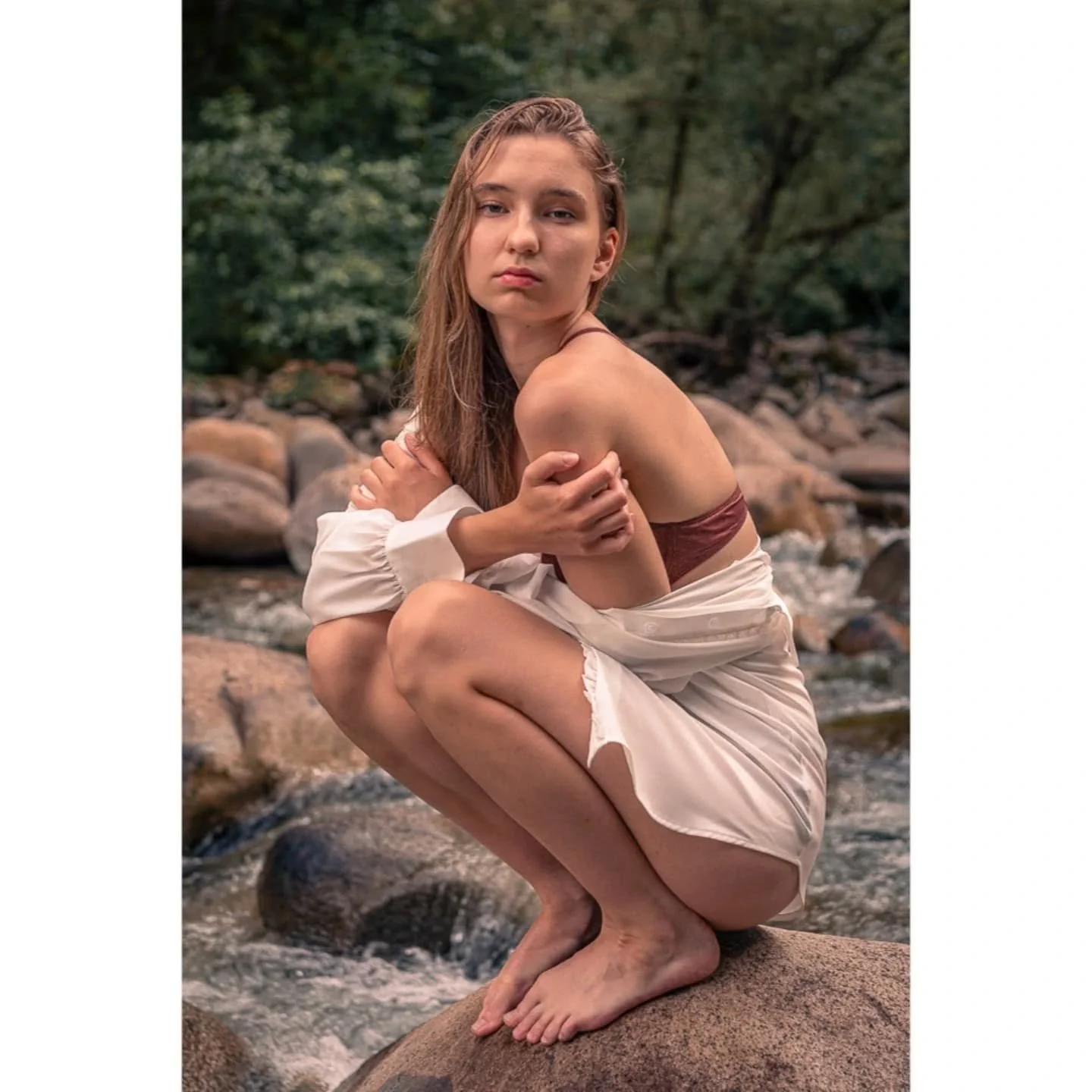 Throughout your life people will be here for a season, reason or a life time. It's important to go out into the world to meet new people and try new experiences but never forget where you started. Working with this model and friend served as one of t