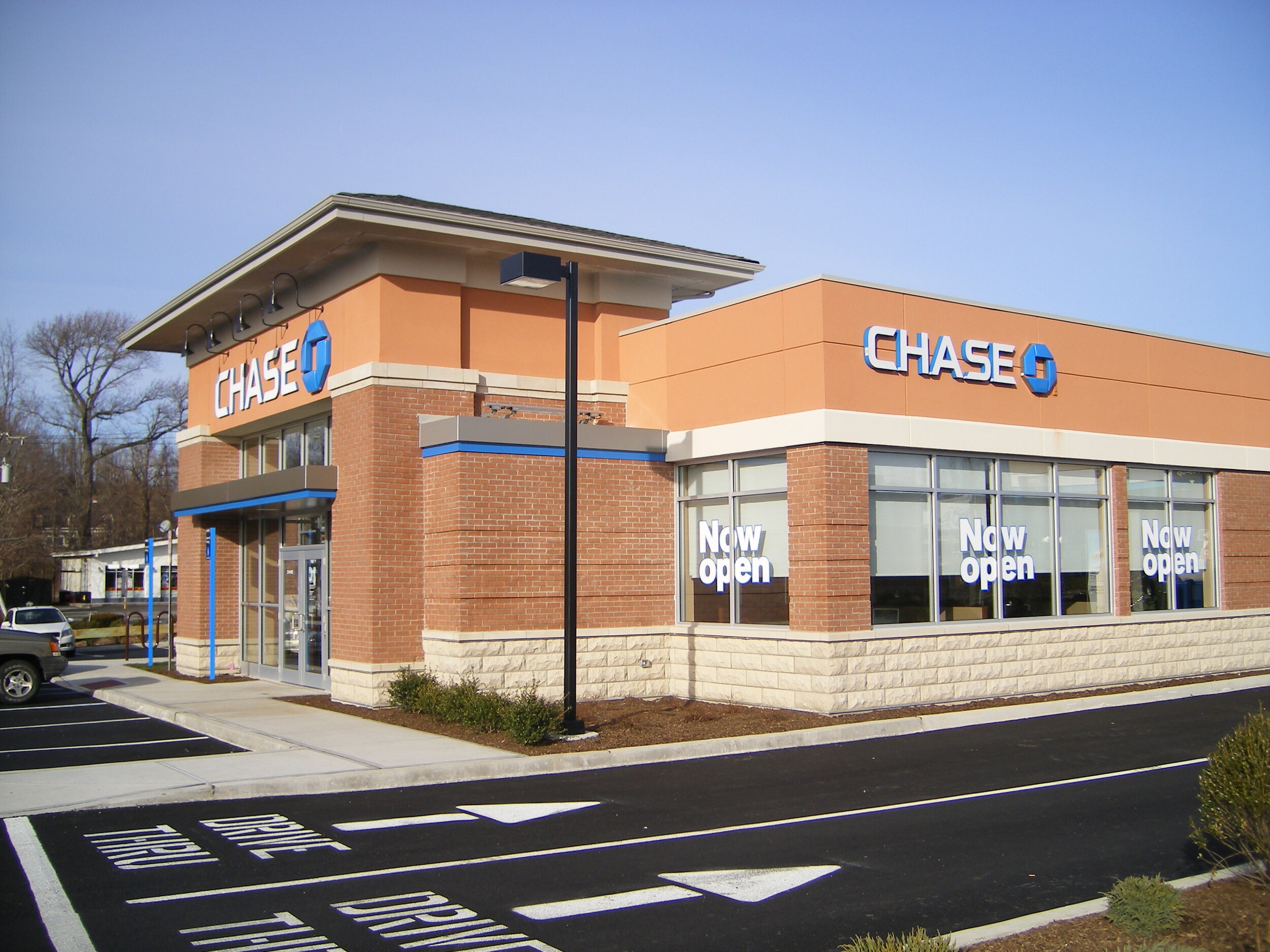 Chase Bank – Exterior