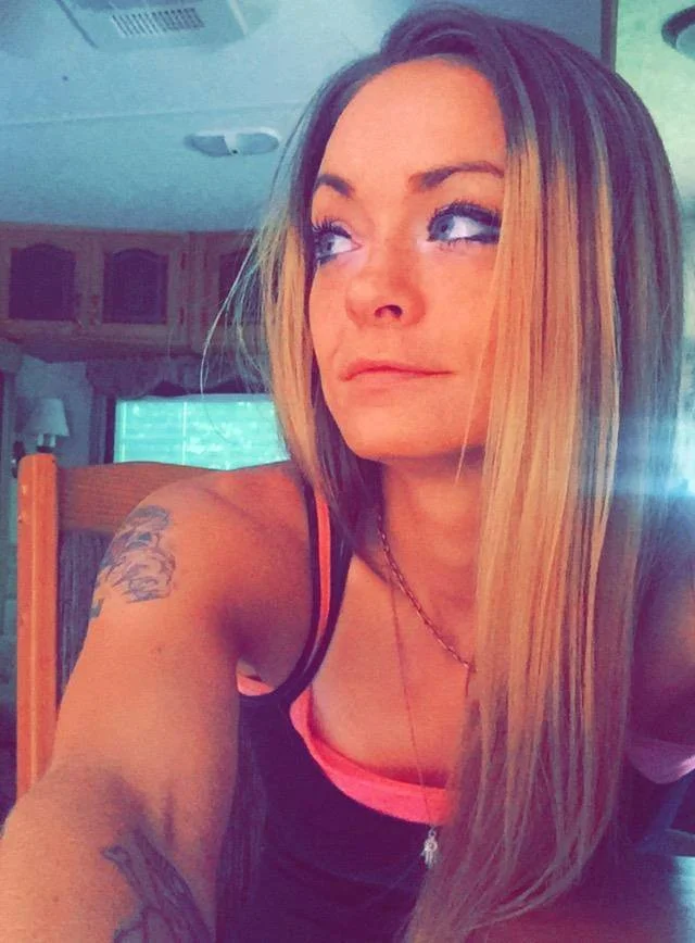 New Hampshire Beauty Laura! #nhbeauty #nhlaura #hotnewhampshire