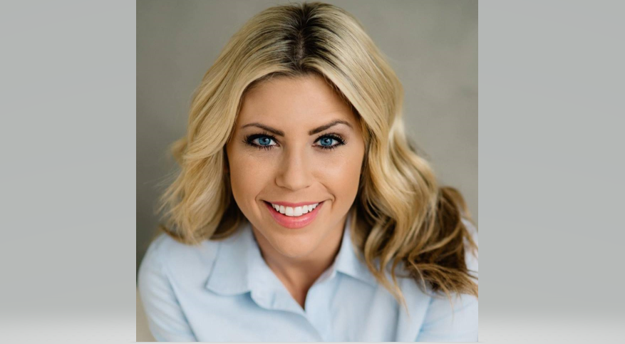 Beautiful Business Woman Carly! #gorgeouscarly #iowabeauty #carlybusiness