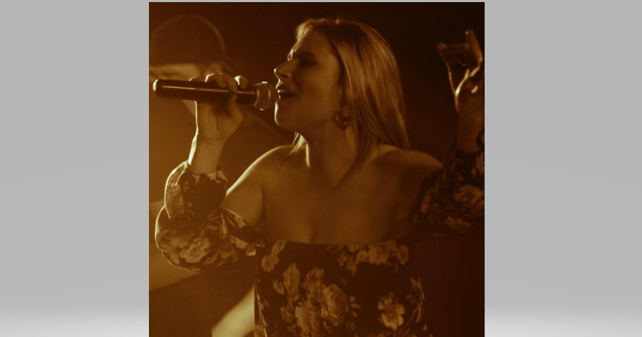 Shout Out to Beautiful Heather of Whiskey Fixx! #musicalbeauty @whiskeyfixx