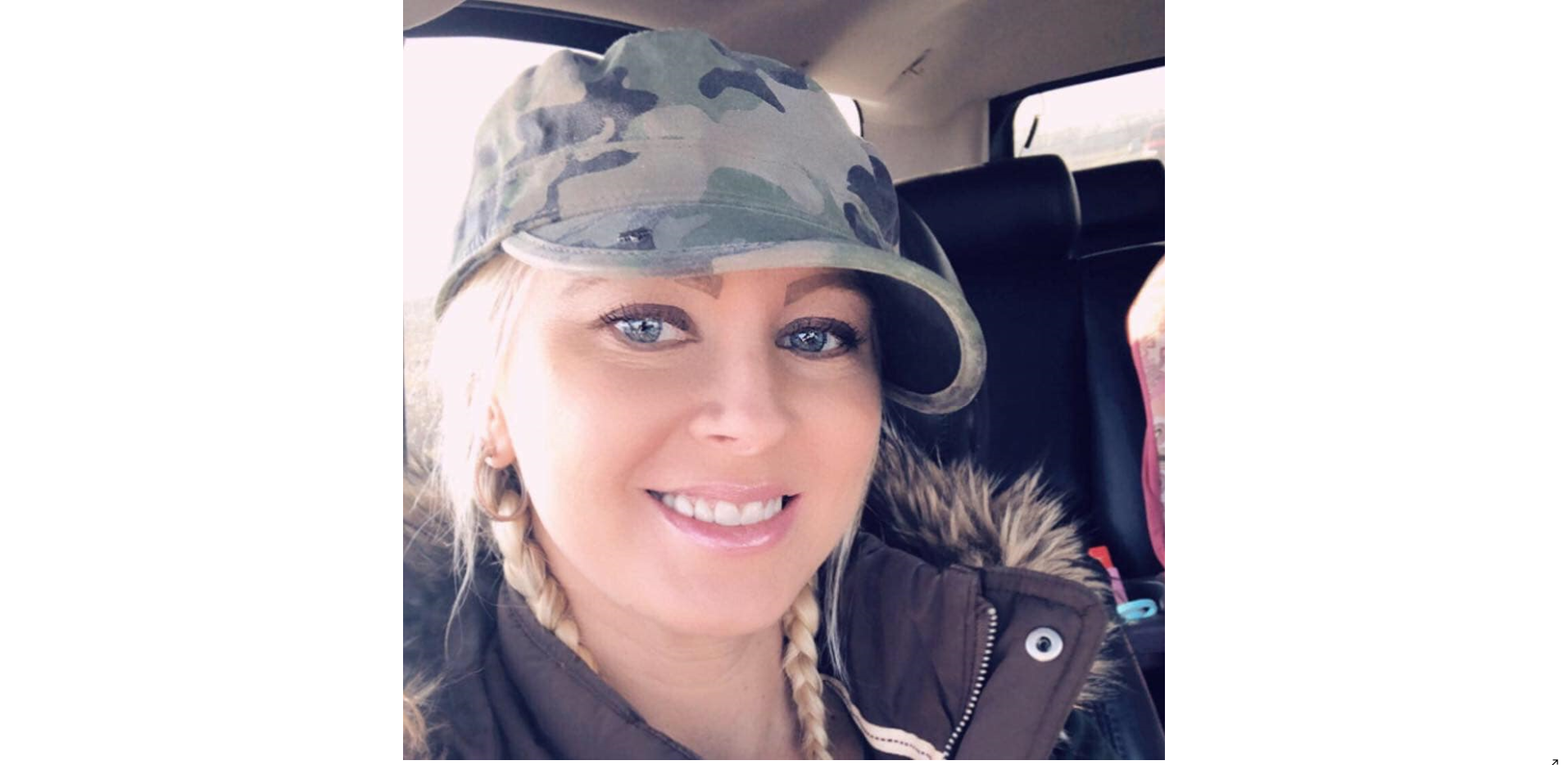 Selfie Spotlight Kelly! #beautiful #mother #prettyeyes #kelly #hat