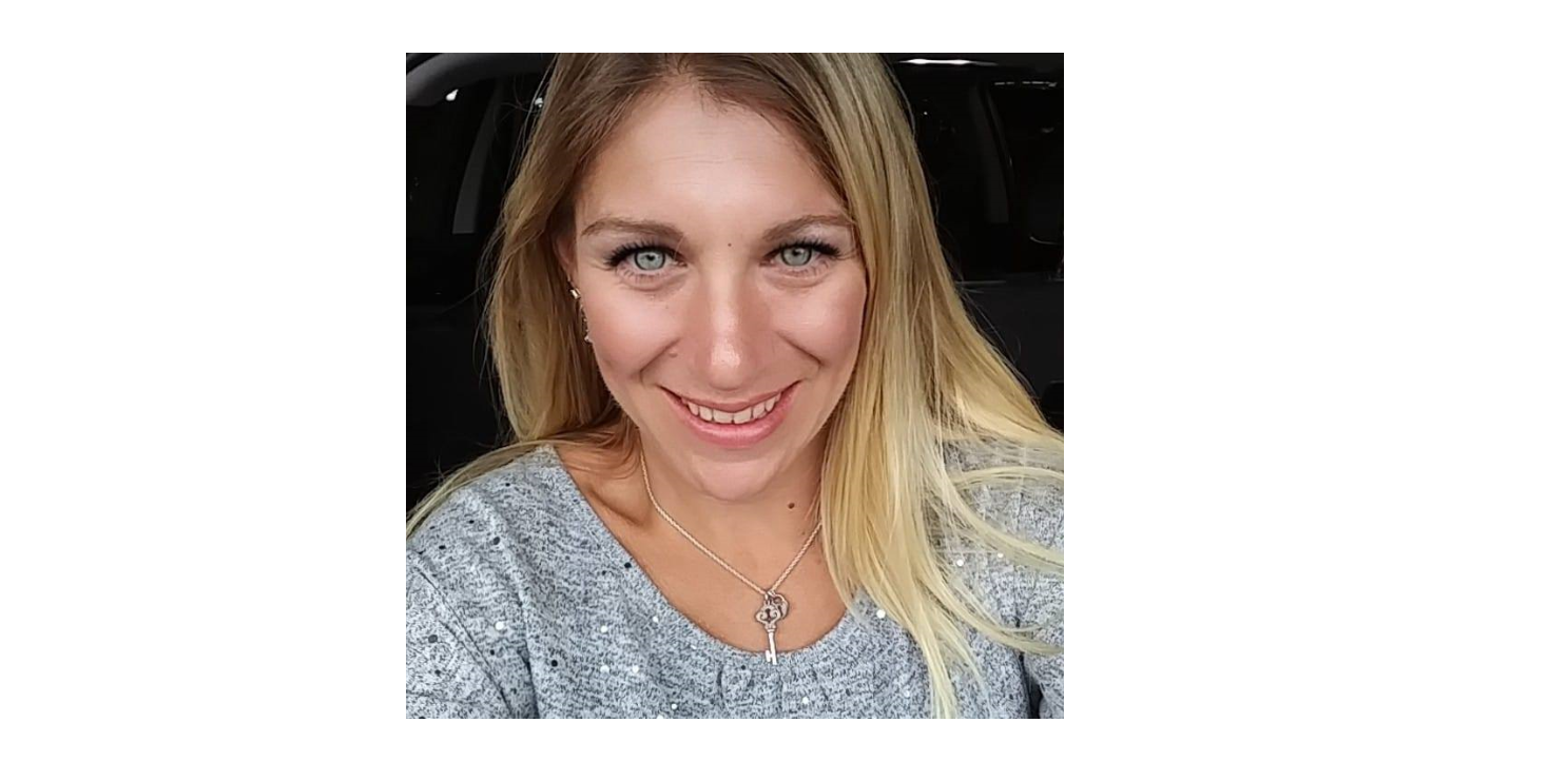 Selfie Spotlight Stacey! #beautiful #prettyeyes #tech #stacey