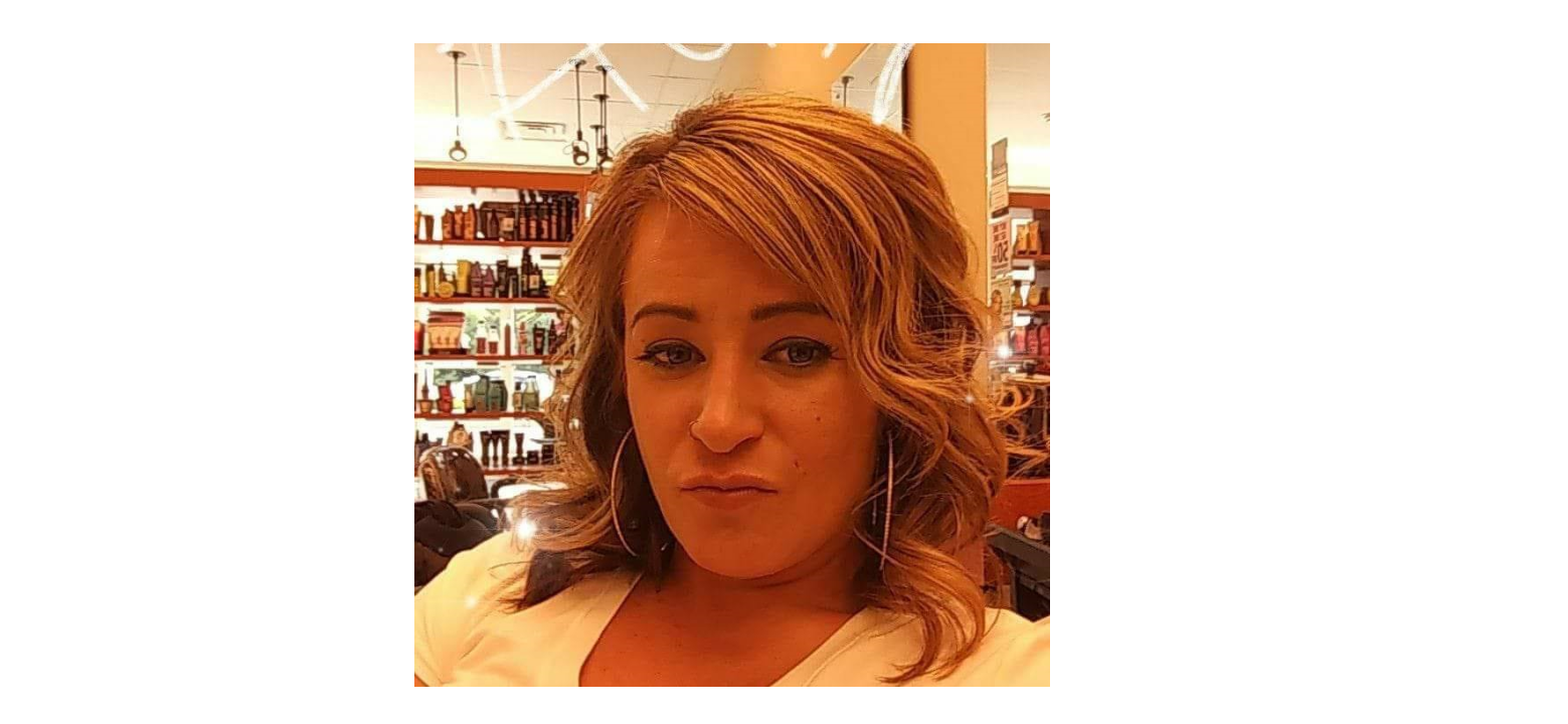 Selfie Spotlight Lauren! #beautiful #stylist #philly #pa #lauren