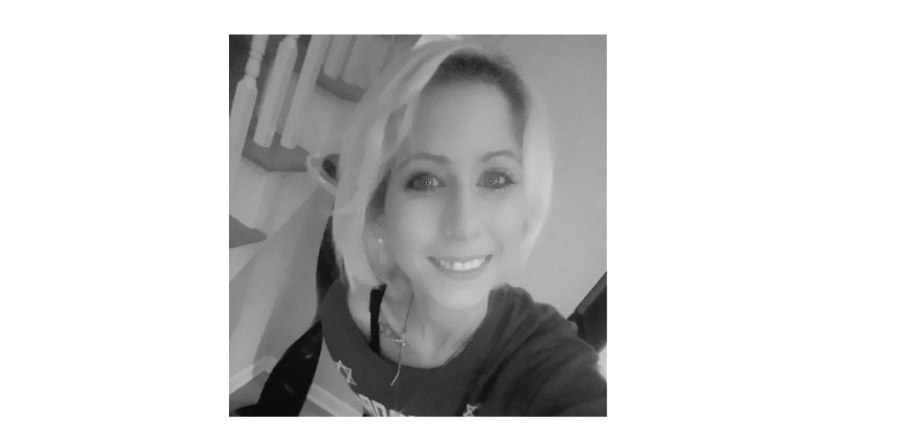 Selfie Spotlight Naomi! #beautiful #stairs #mi #naomi