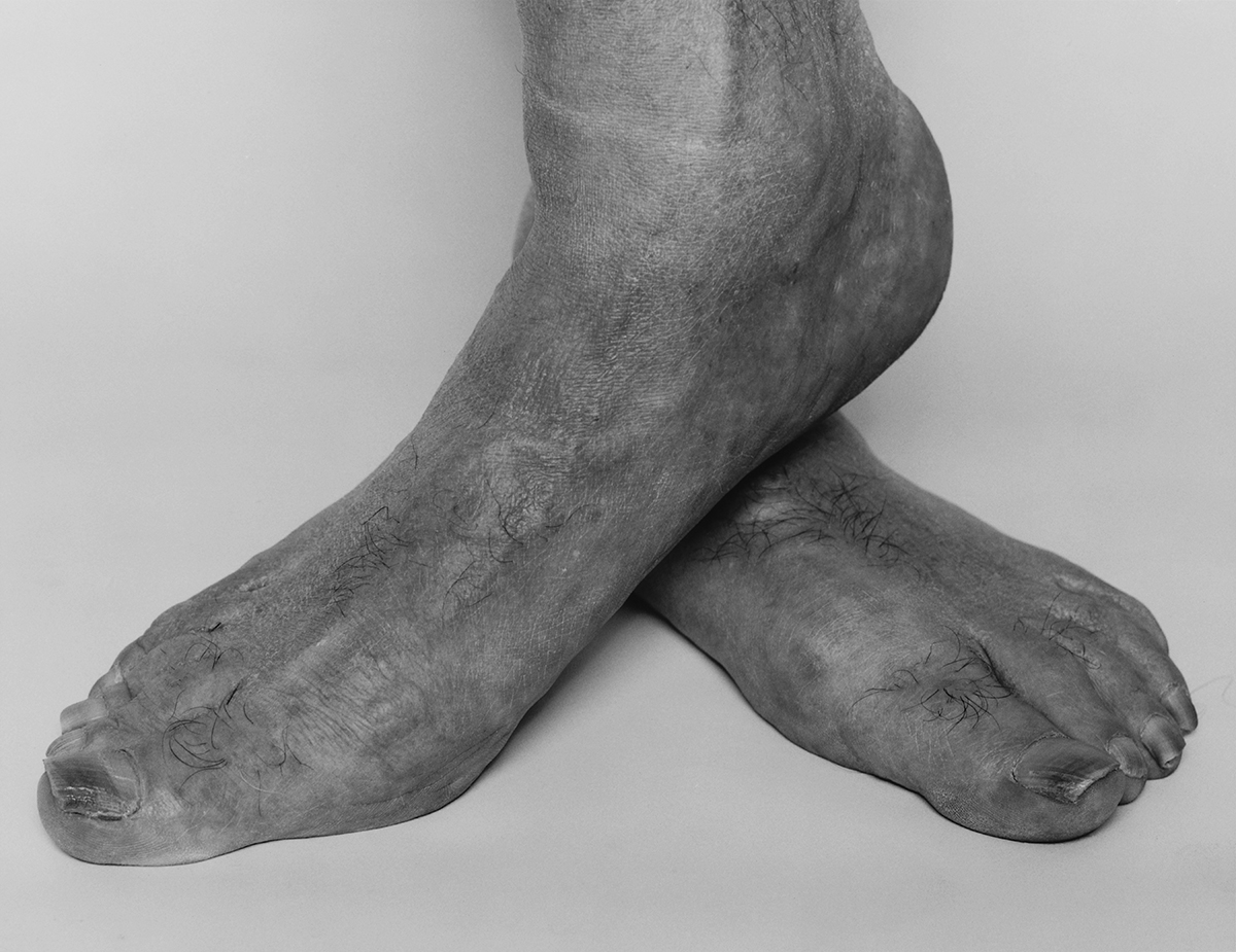 Feet Crossed, 1985