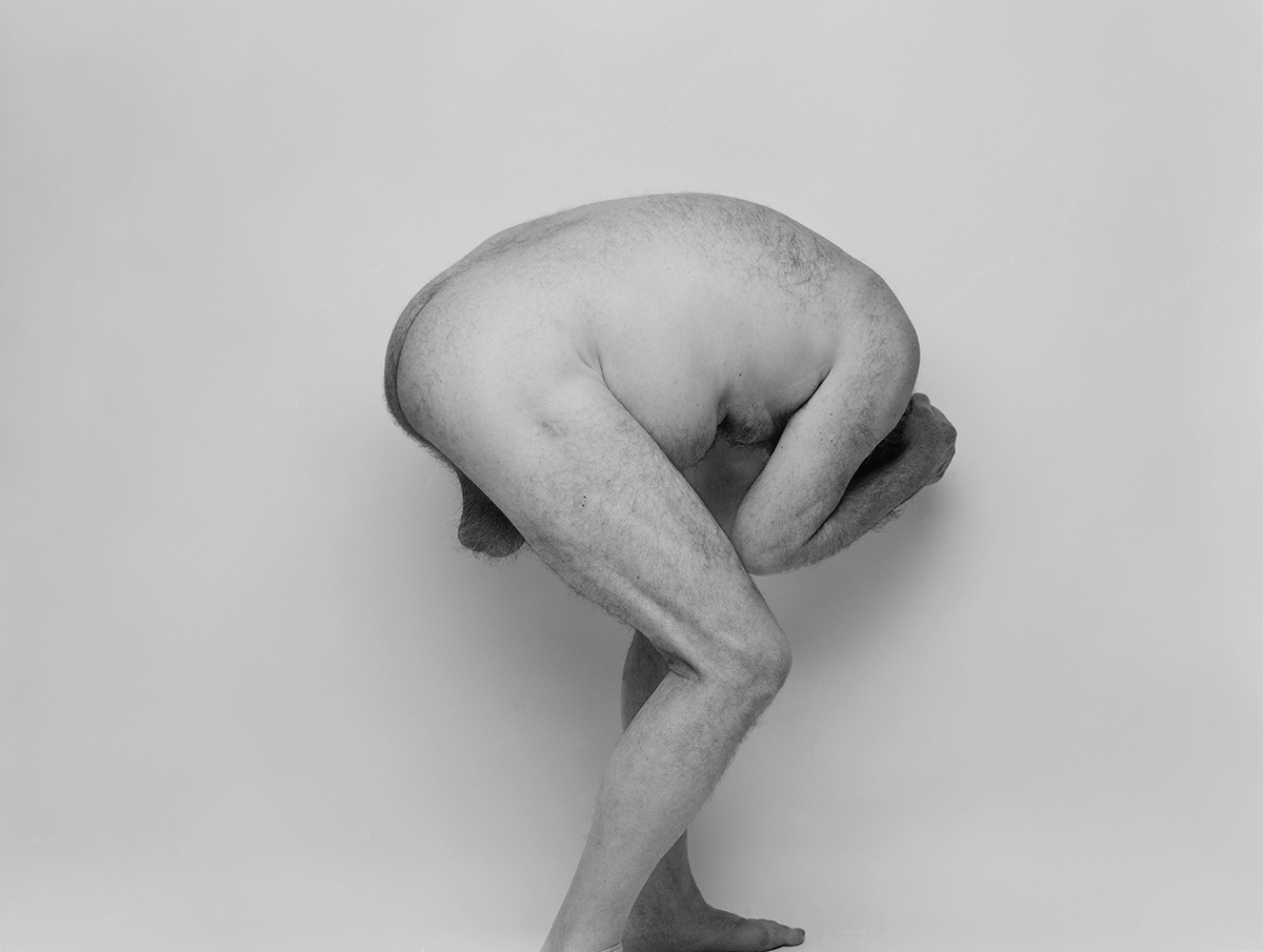 Crouched, 1990