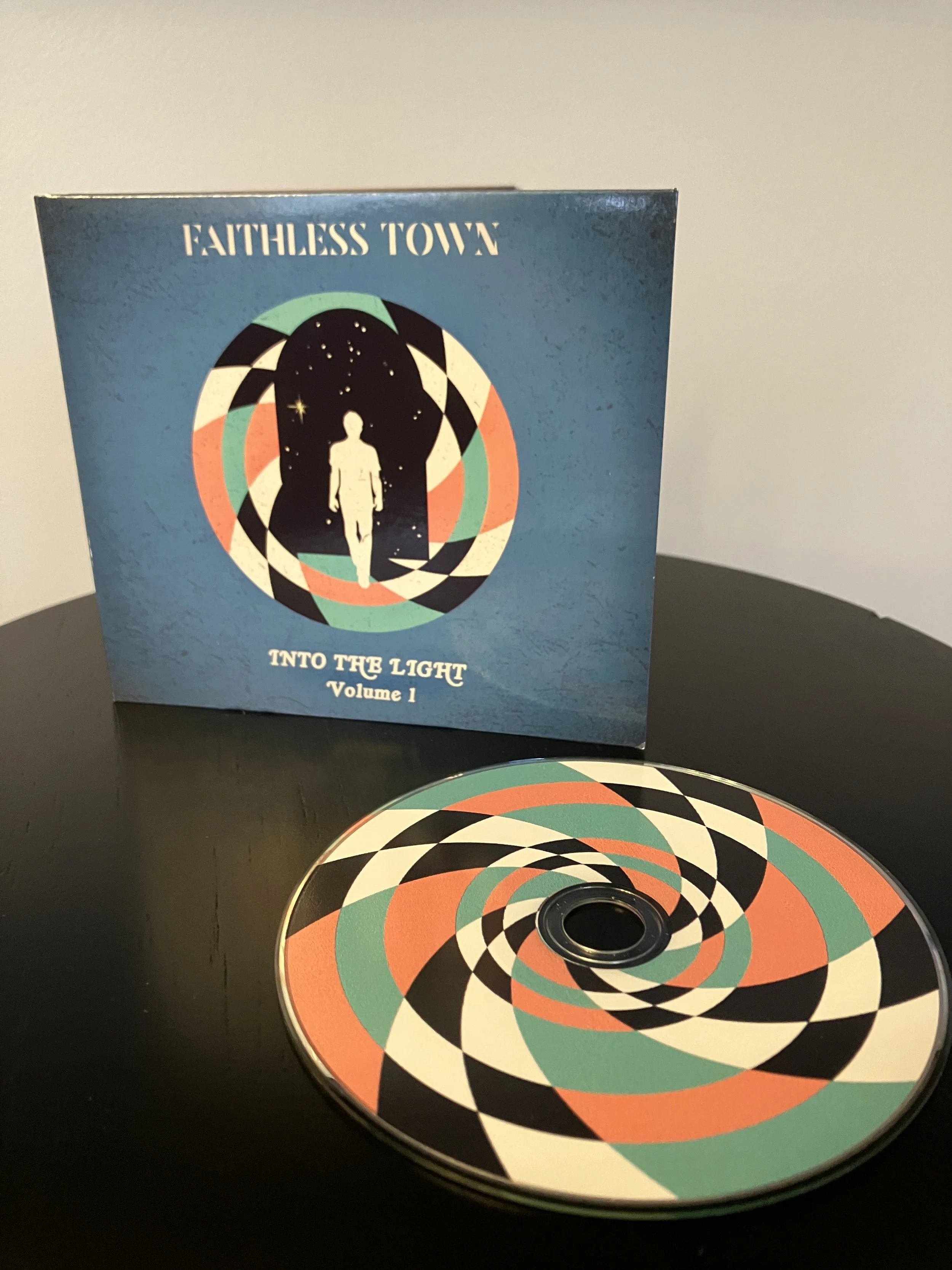 cd package into the light1.JPG