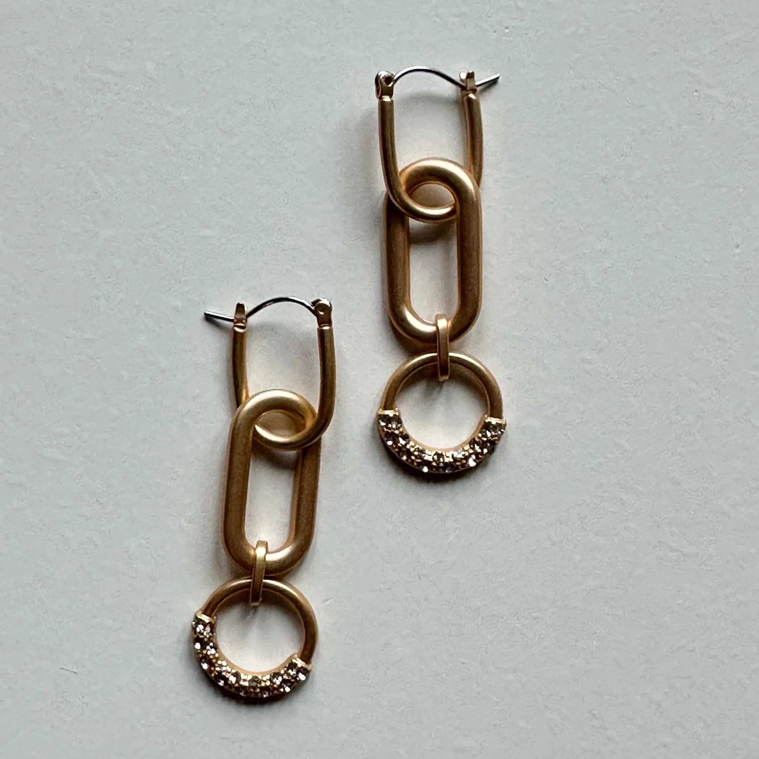 B6287E1E-531B-4BB4-9980-AD1F8863CA24