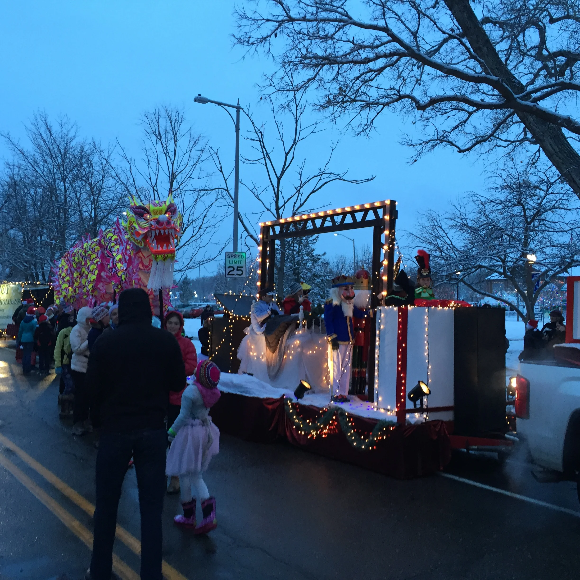 Float-design-construction-Colorado-Longmont-Parade-of-Lights